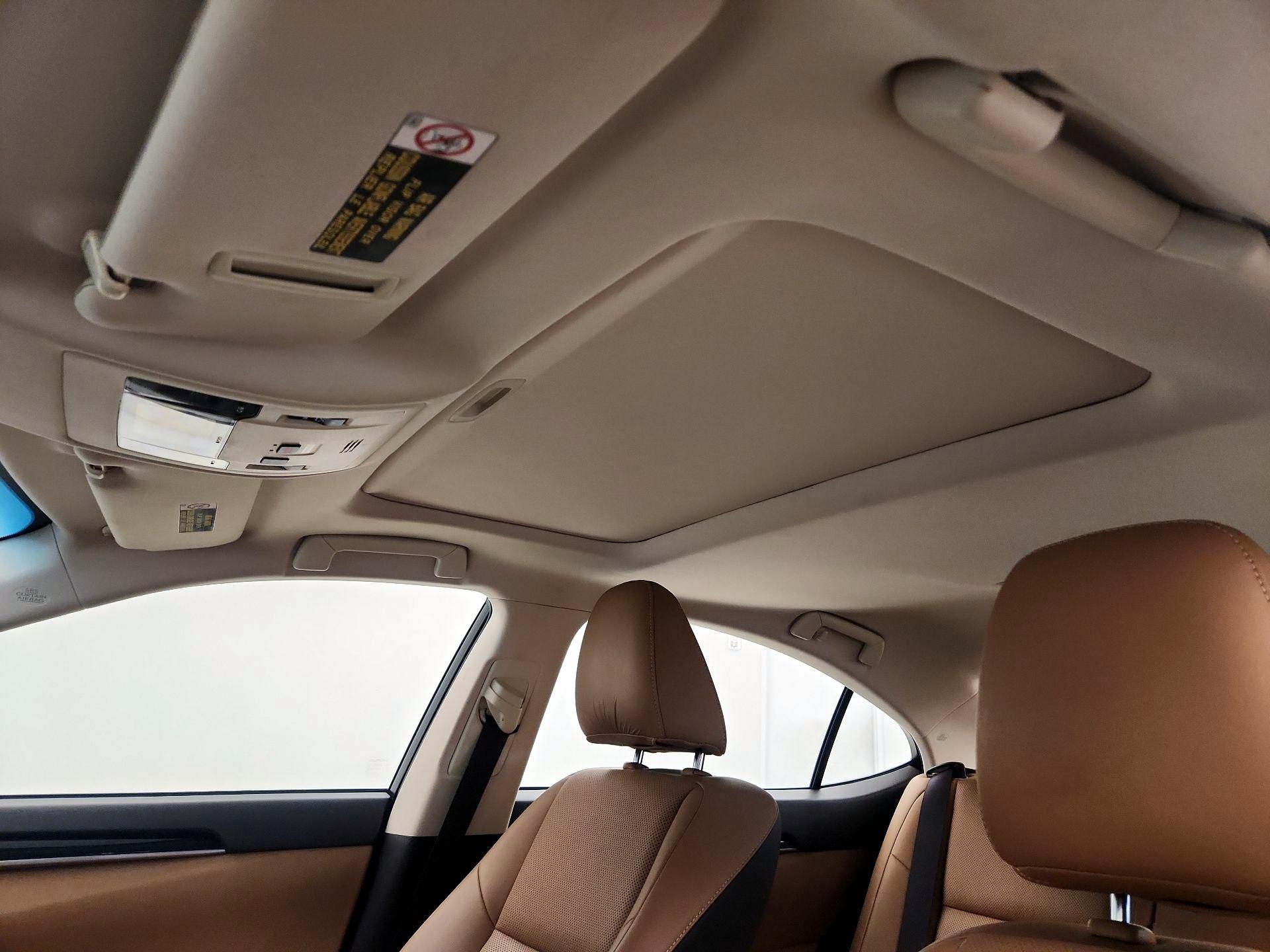 Thumbnail: 2016 Lexus ES - 19