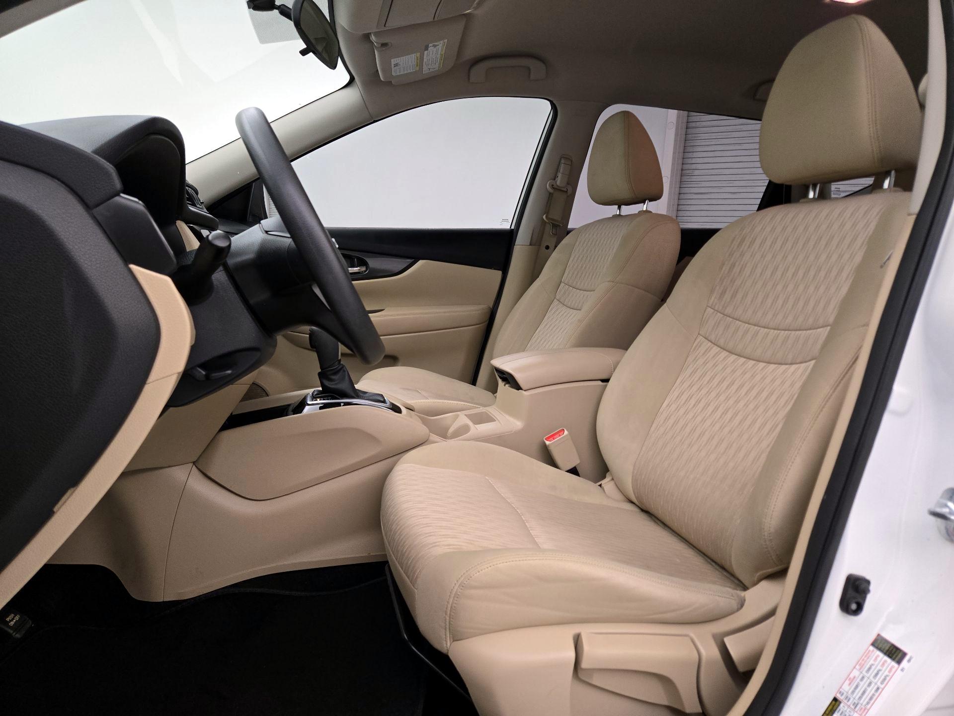 Thumbnail: 2017 Nissan Rogue - 11