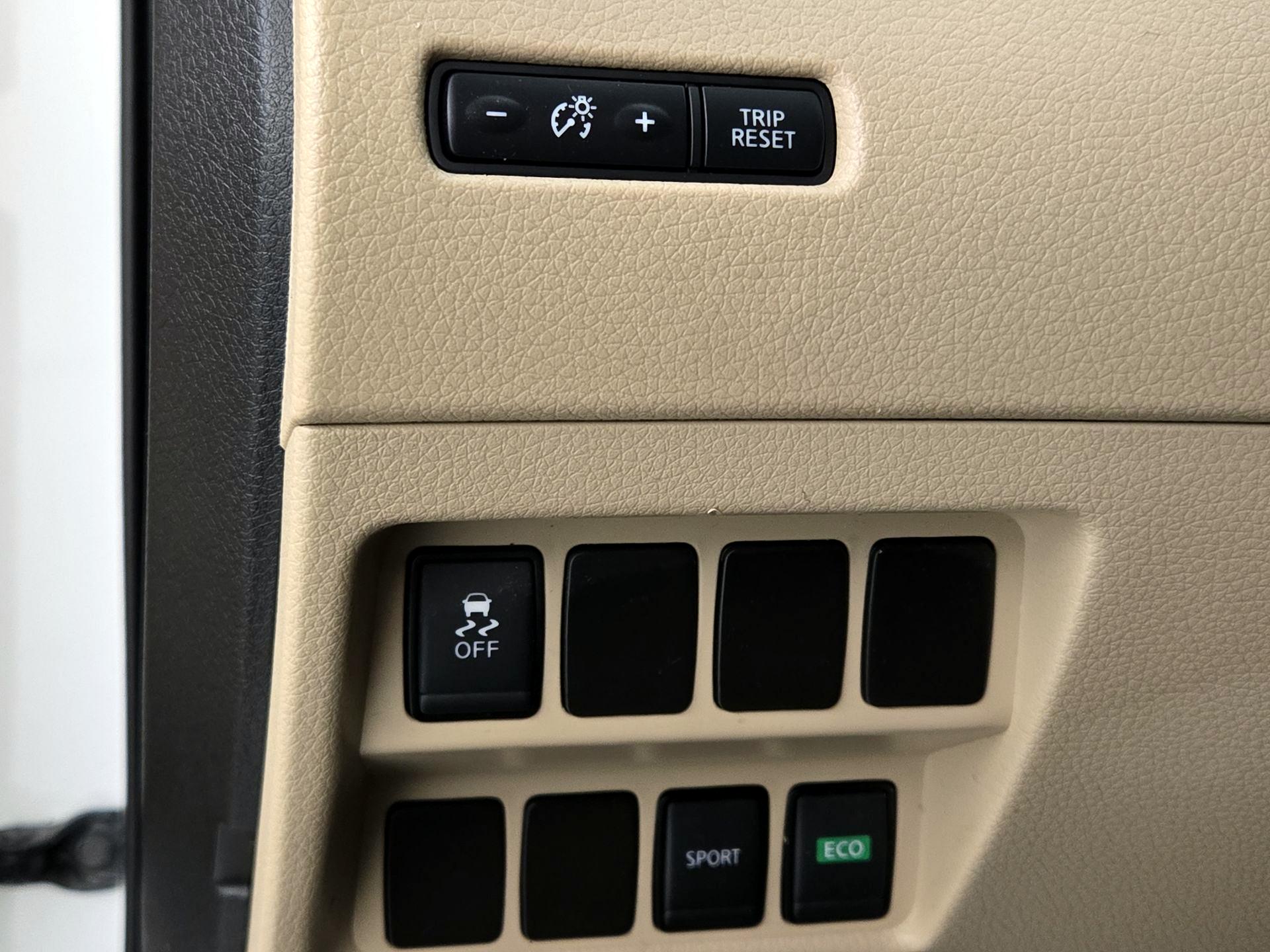 Thumbnail: 2017 Nissan Rogue - 13