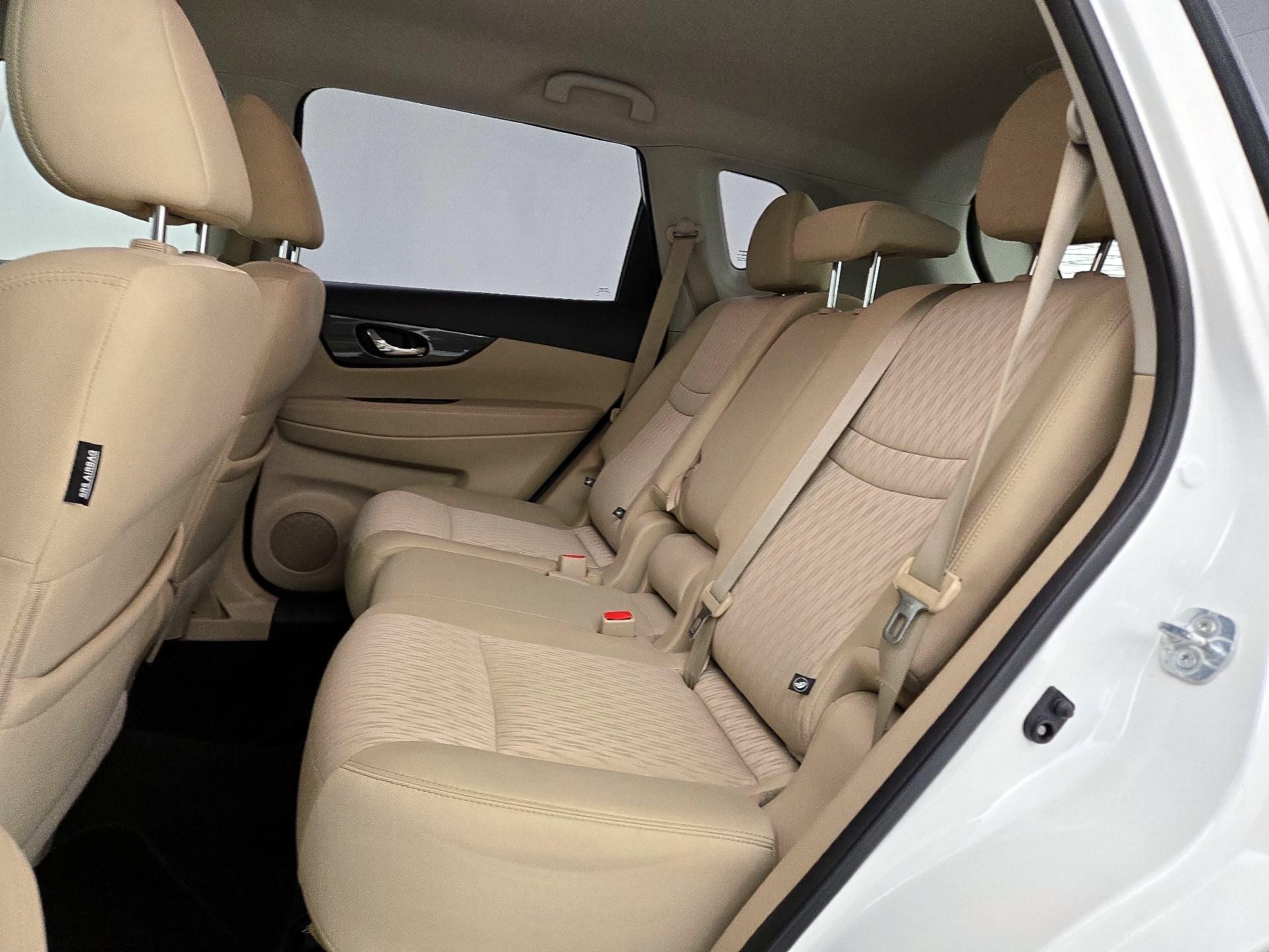 Thumbnail: 2017 Nissan Rogue - 19