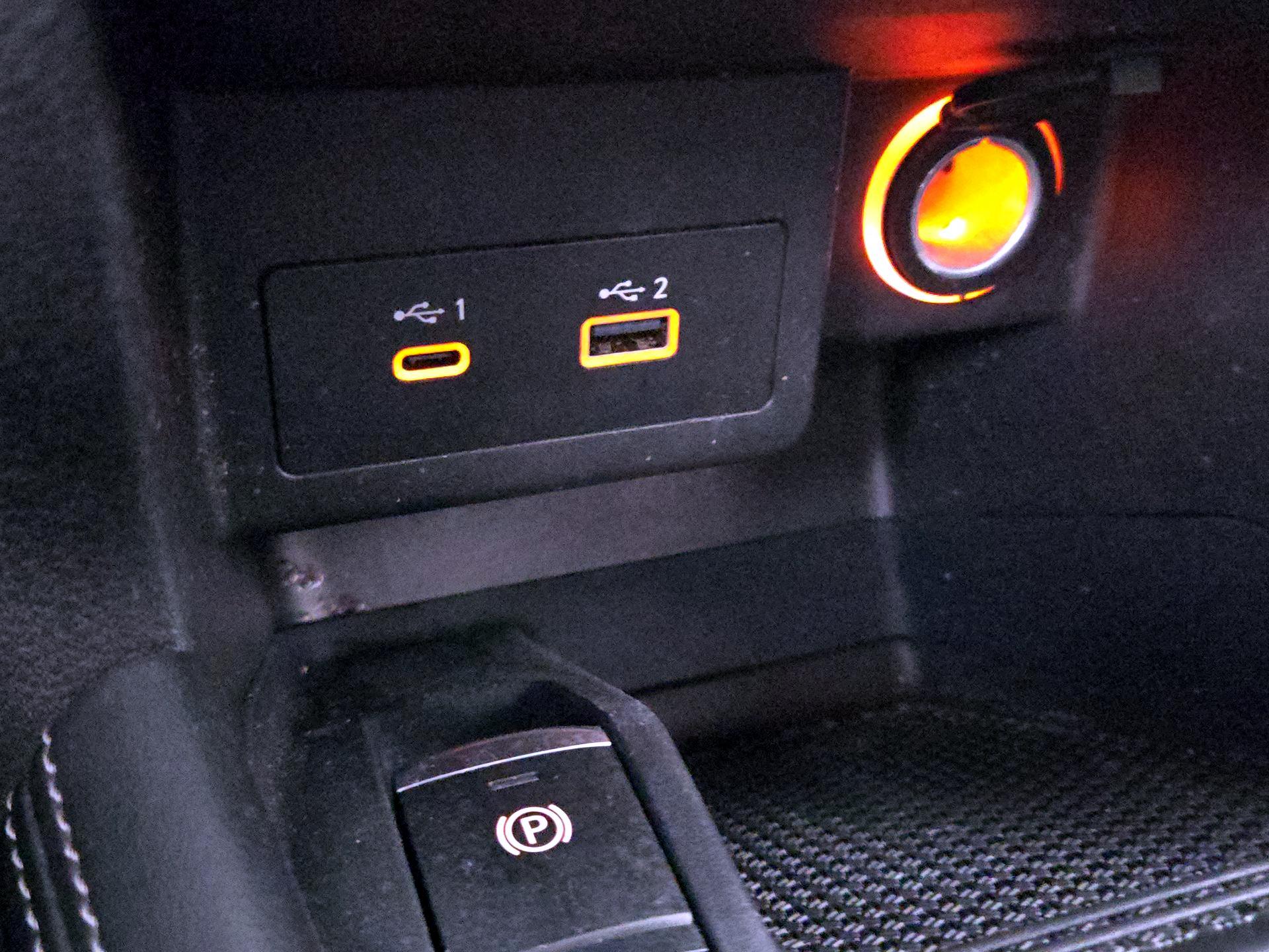 Thumbnail: 2023 Nissan Kicks - 17