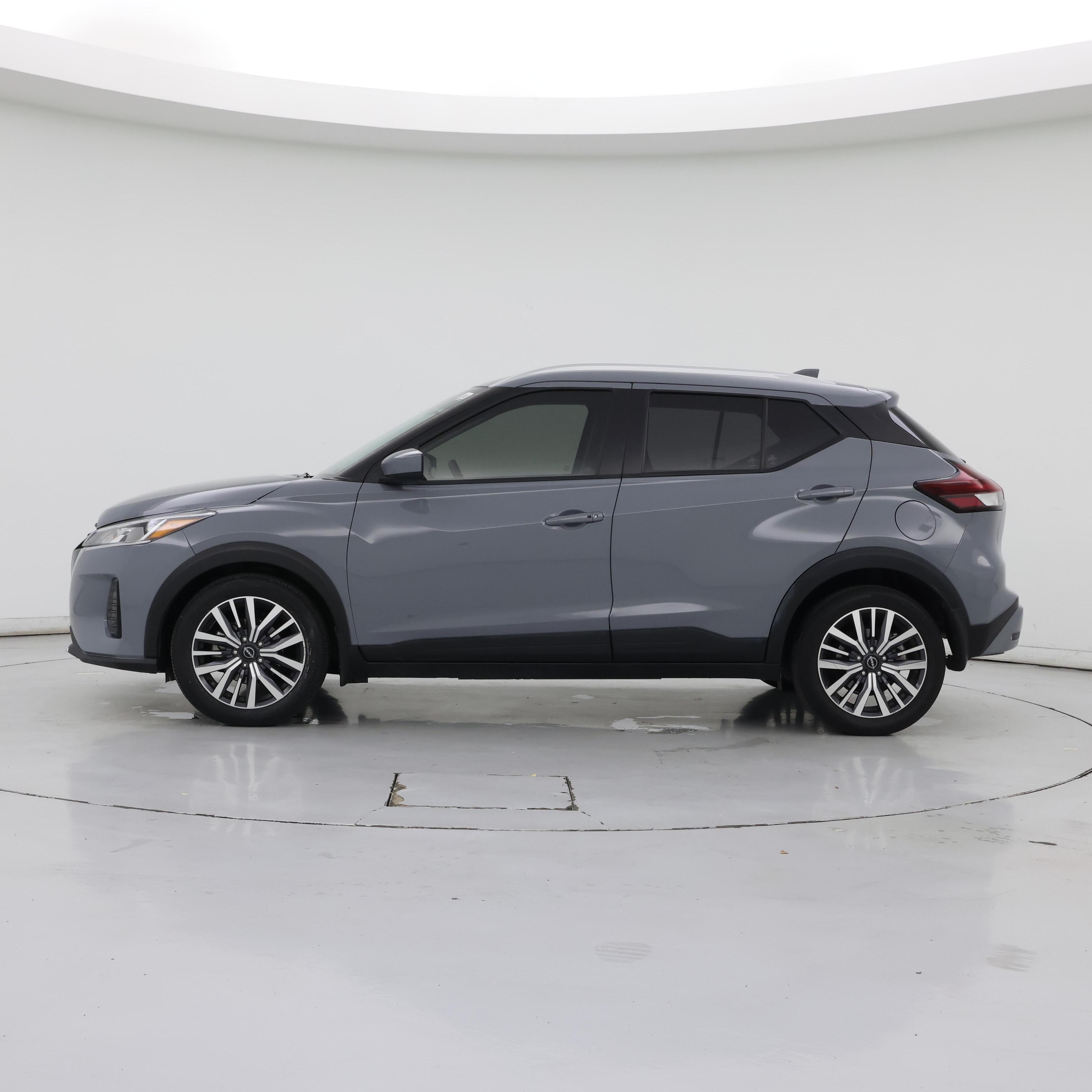 Thumbnail: 2023 Nissan Kicks - 3