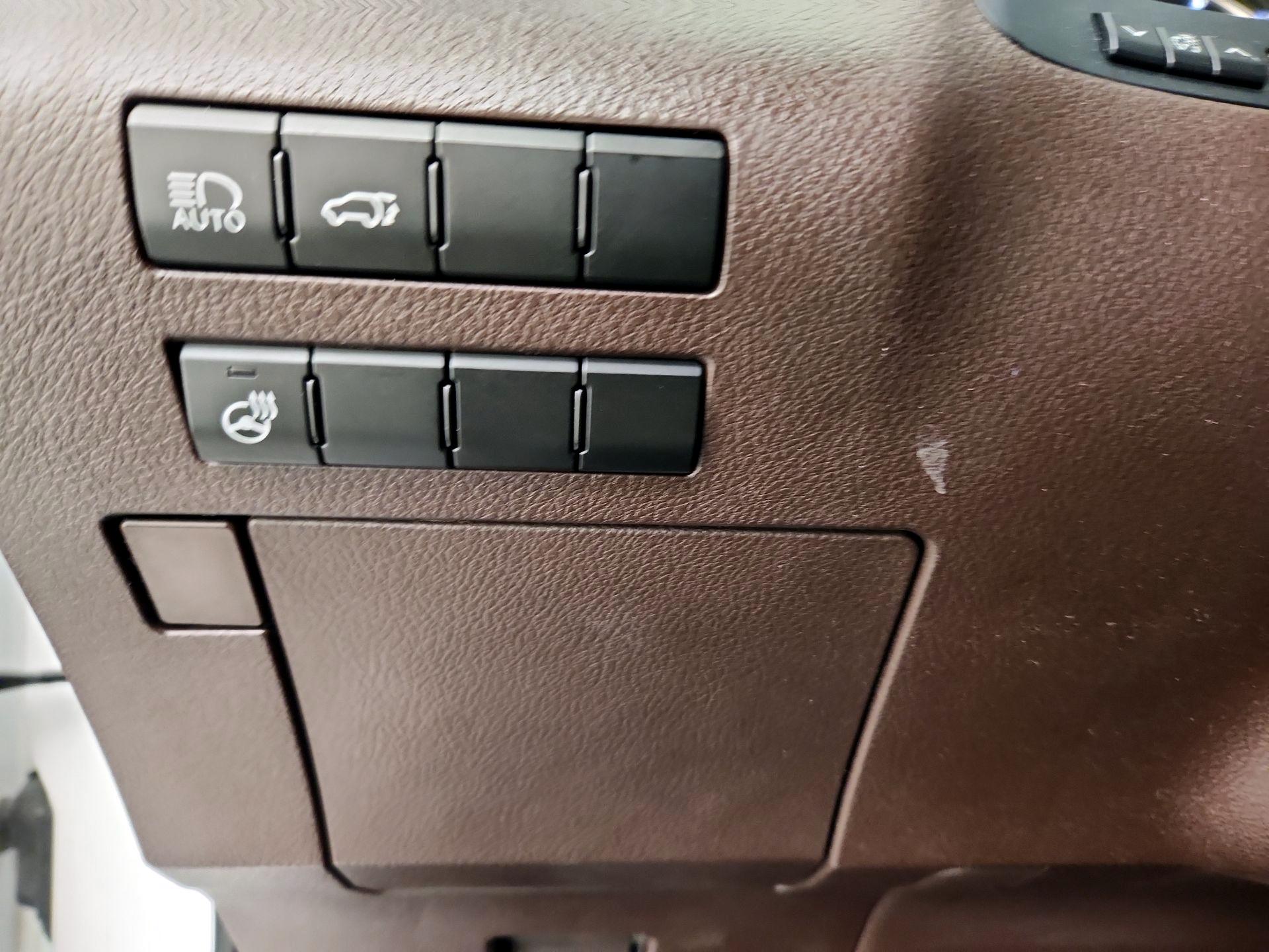 Thumbnail: 2017 Lexus RX - 13