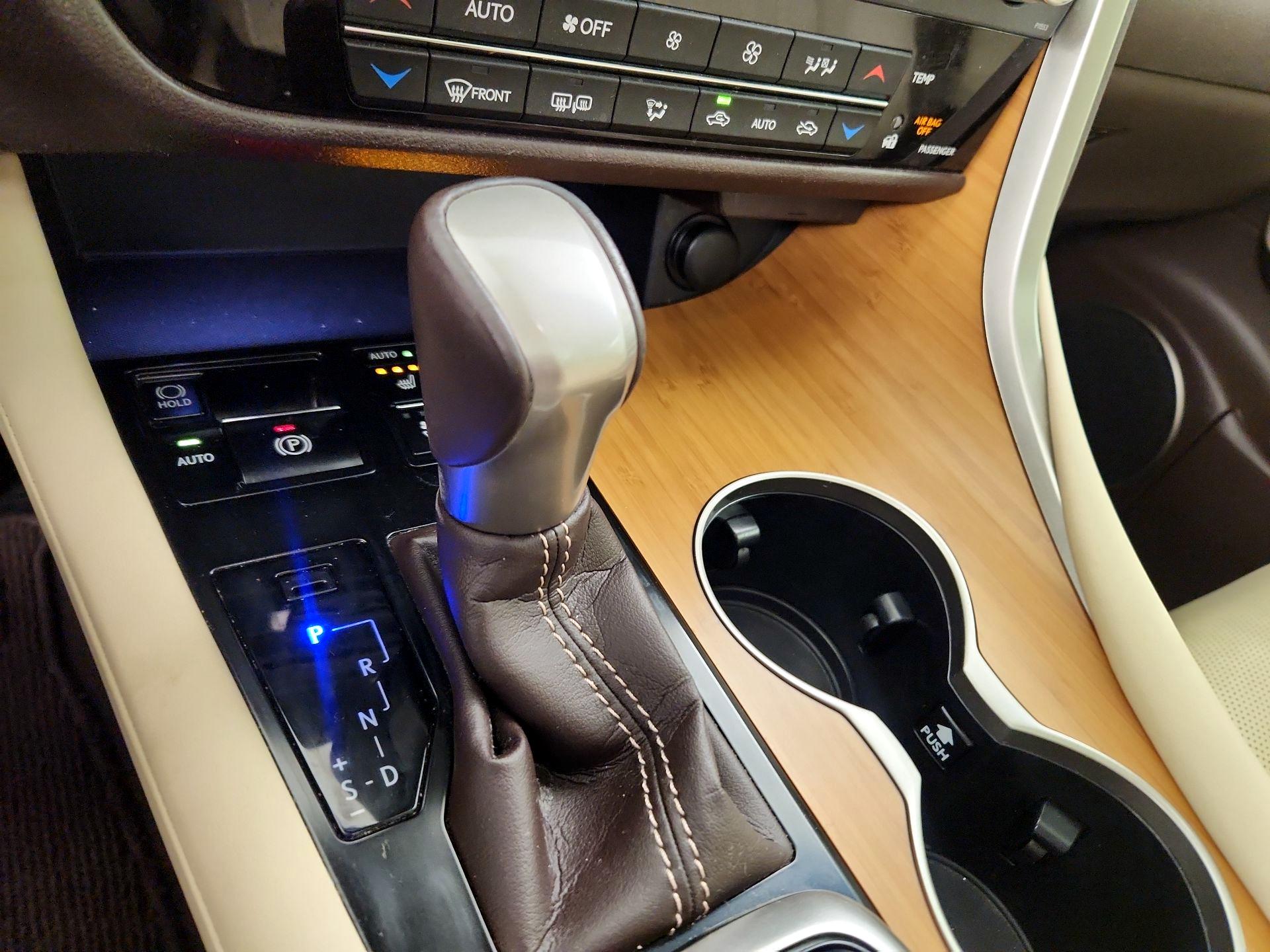 Thumbnail: 2017 Lexus RX - 18