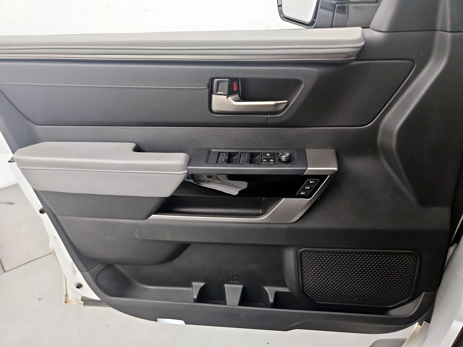 Thumbnail: 2024 Toyota Tundra - 12