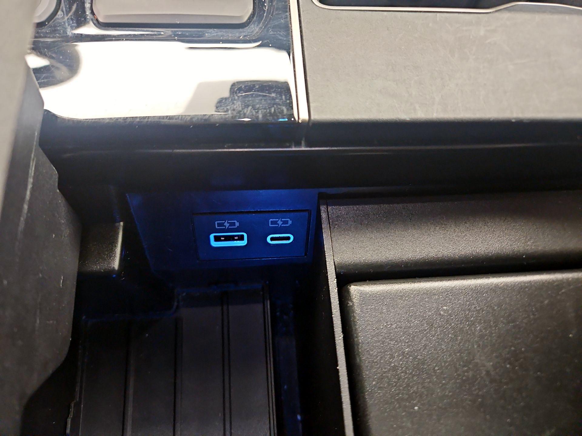 Thumbnail: 2024 Toyota Tundra - 19