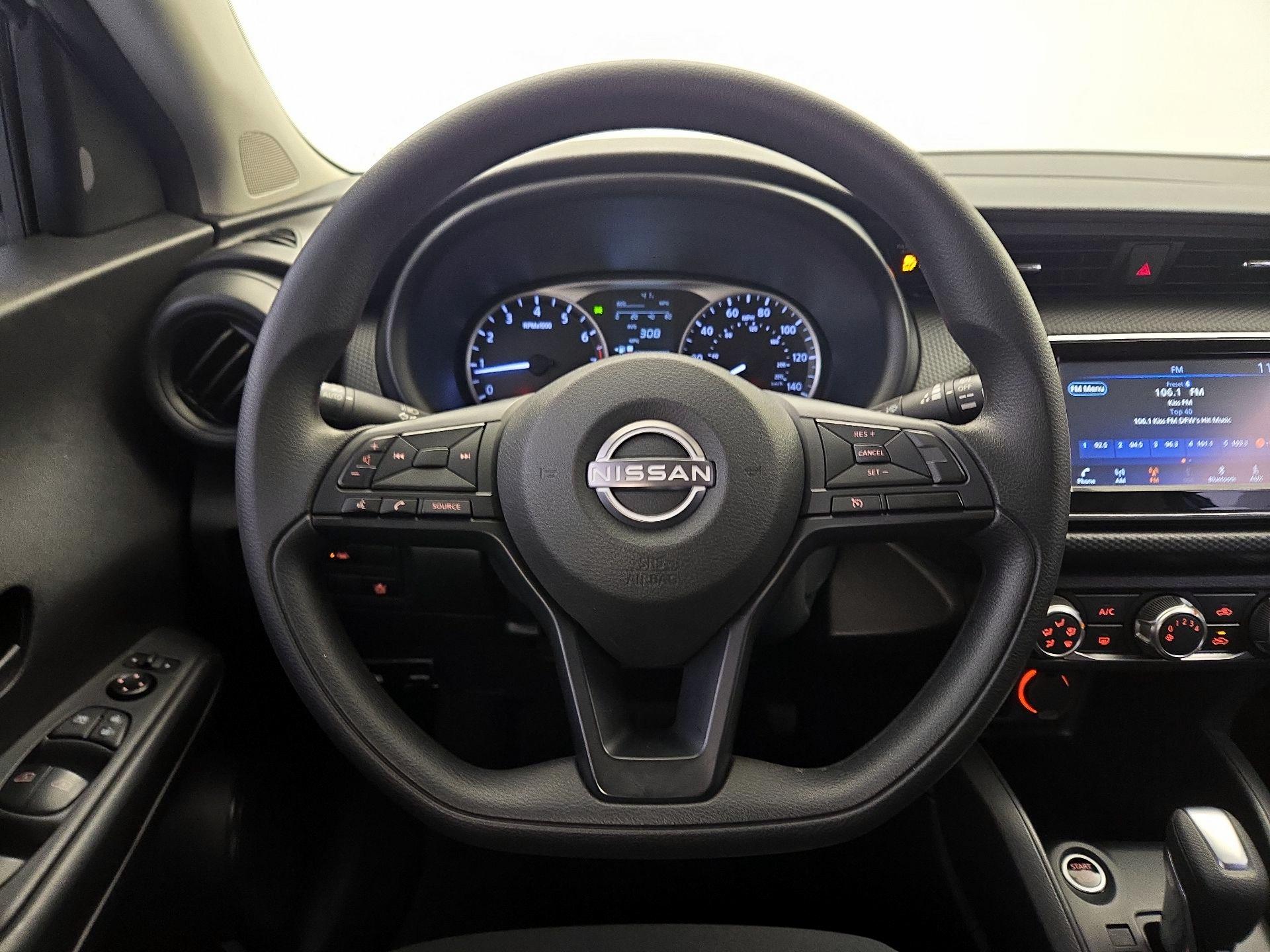 Thumbnail: 2025 Nissan Kicks - 10