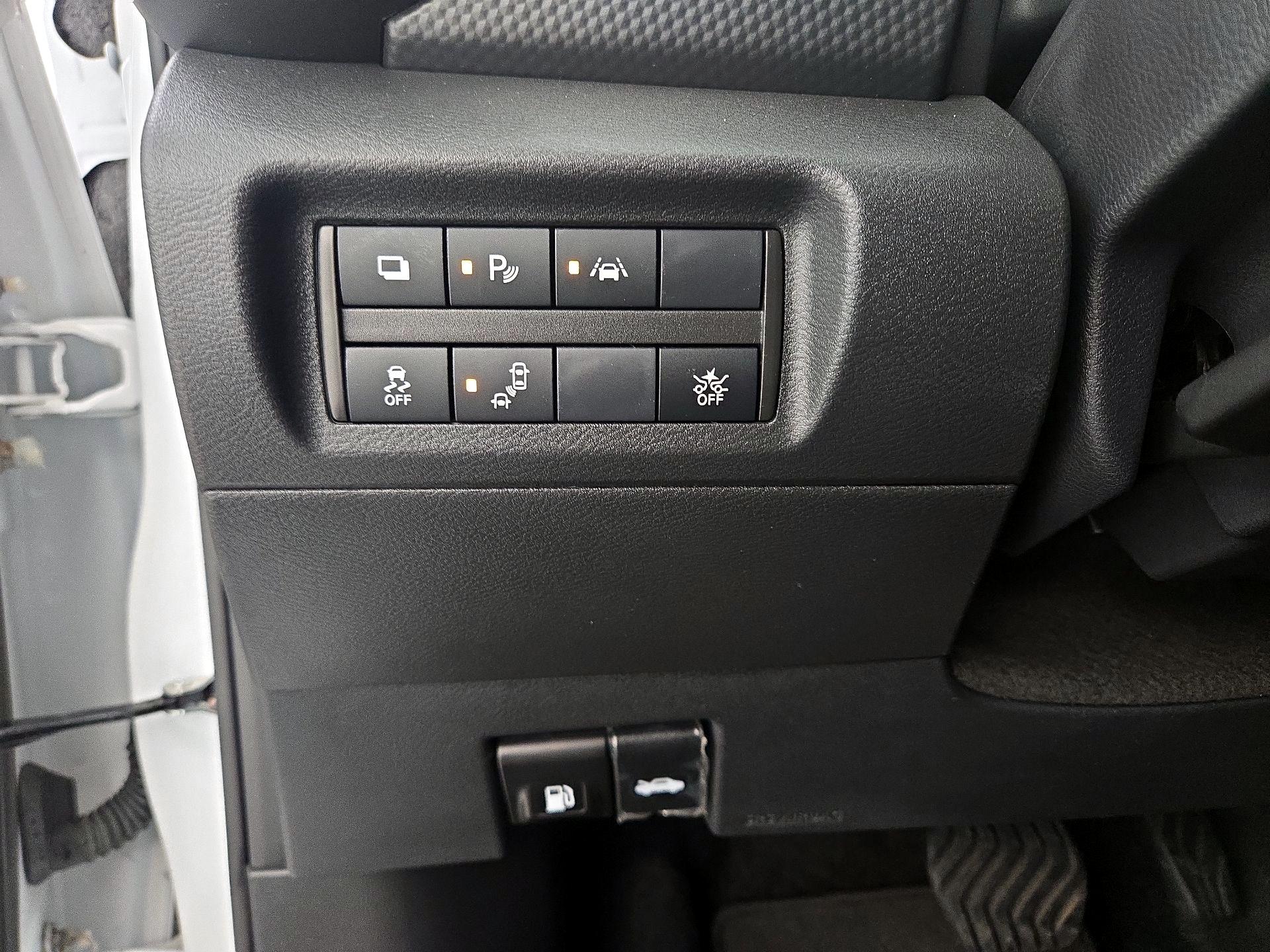 Thumbnail: 2025 Nissan Kicks - 13