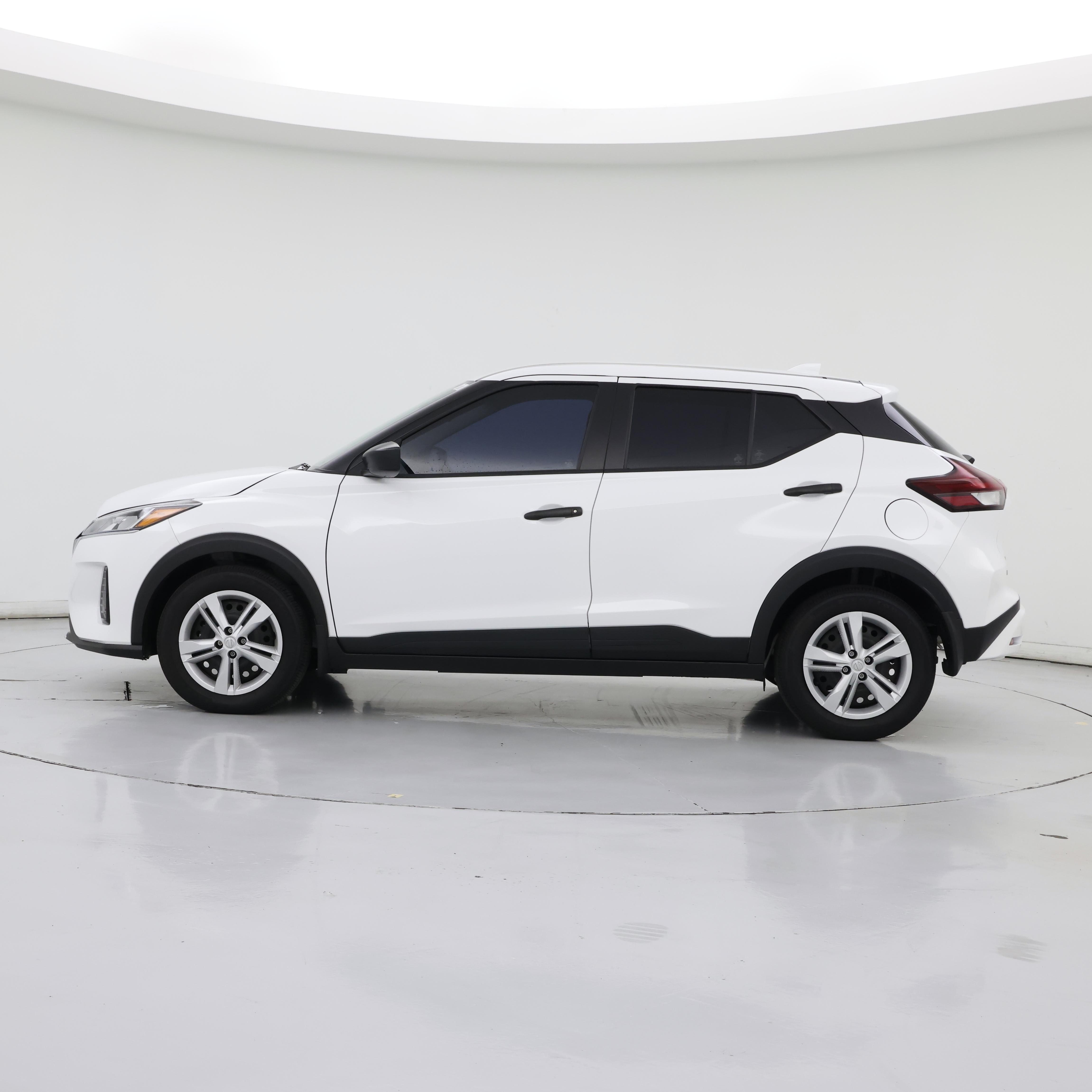 Thumbnail: 2025 Nissan Kicks - 3