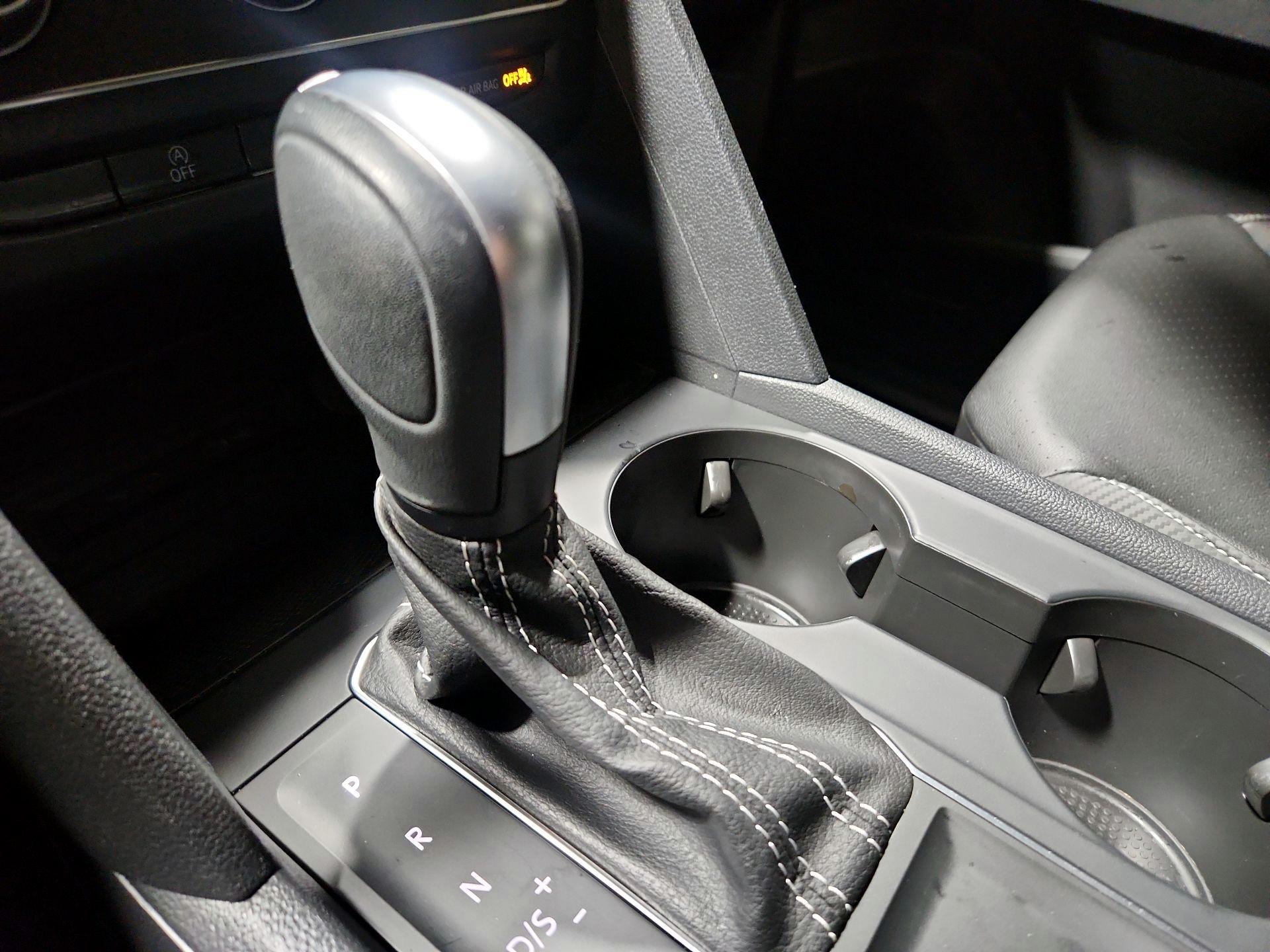 Thumbnail: 2023 Volkswagen Atlas - 15