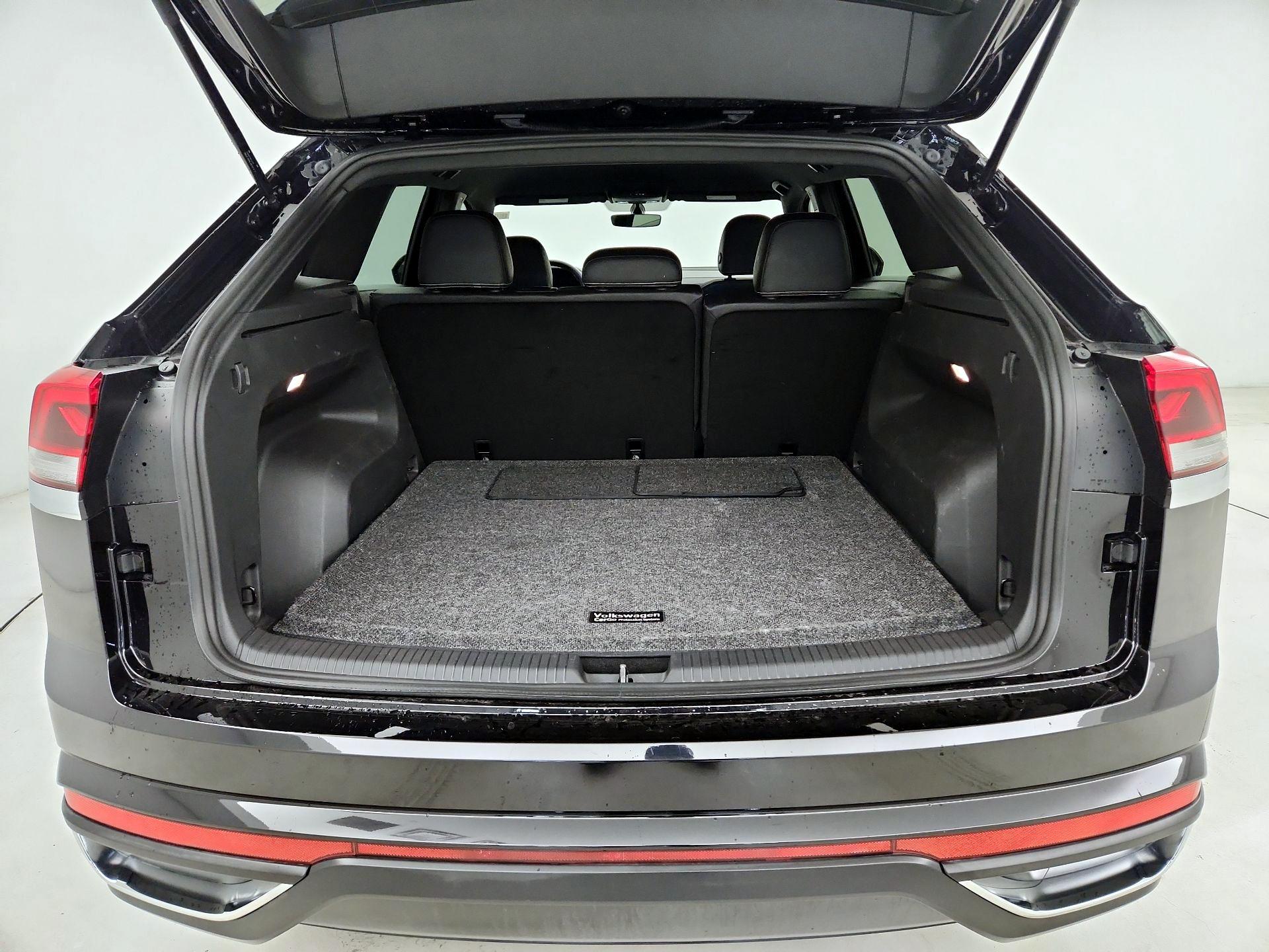 Thumbnail: 2023 Volkswagen Atlas - 16