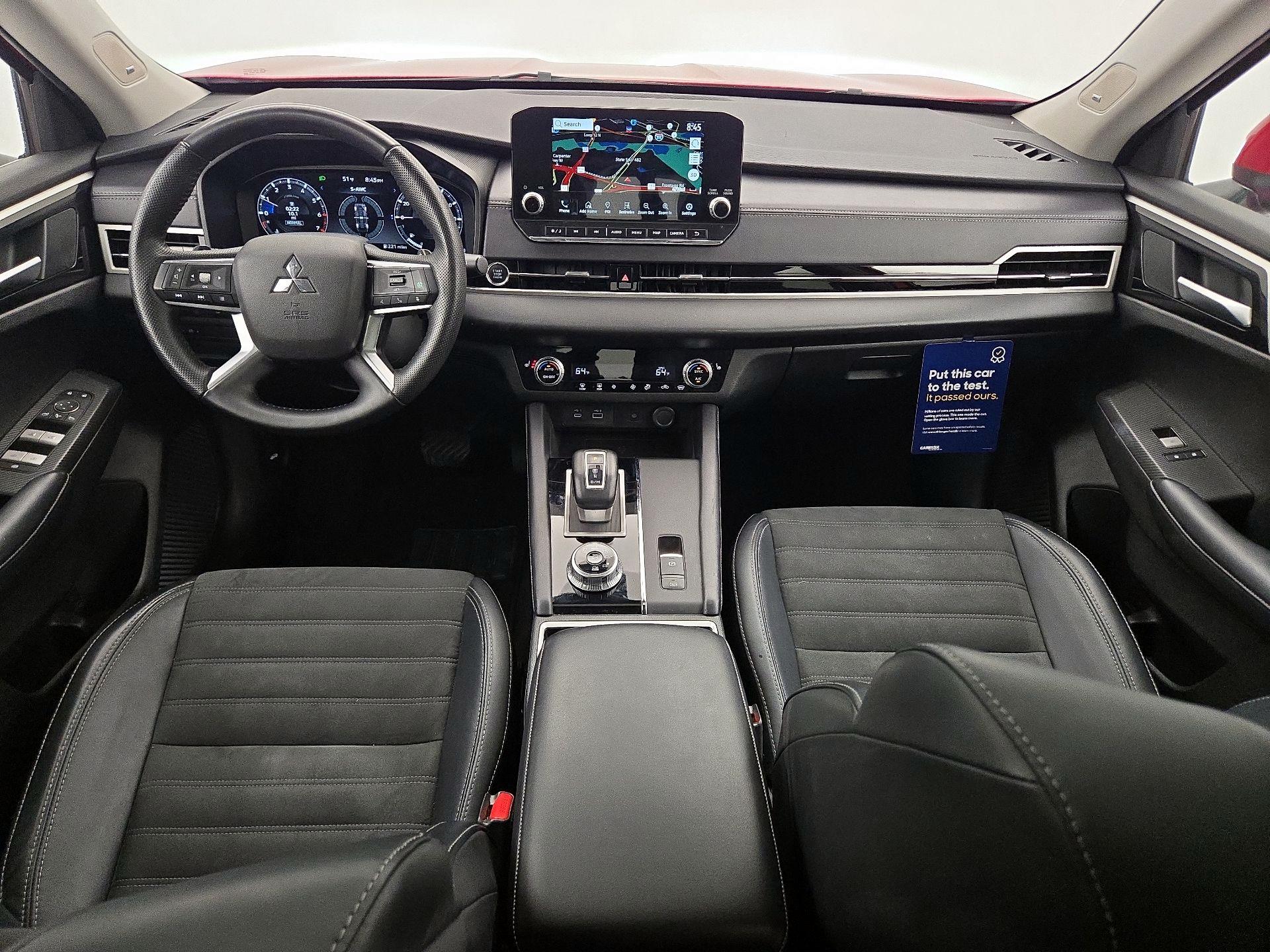 Thumbnail: 2024 Mitsubishi Outlander - 9