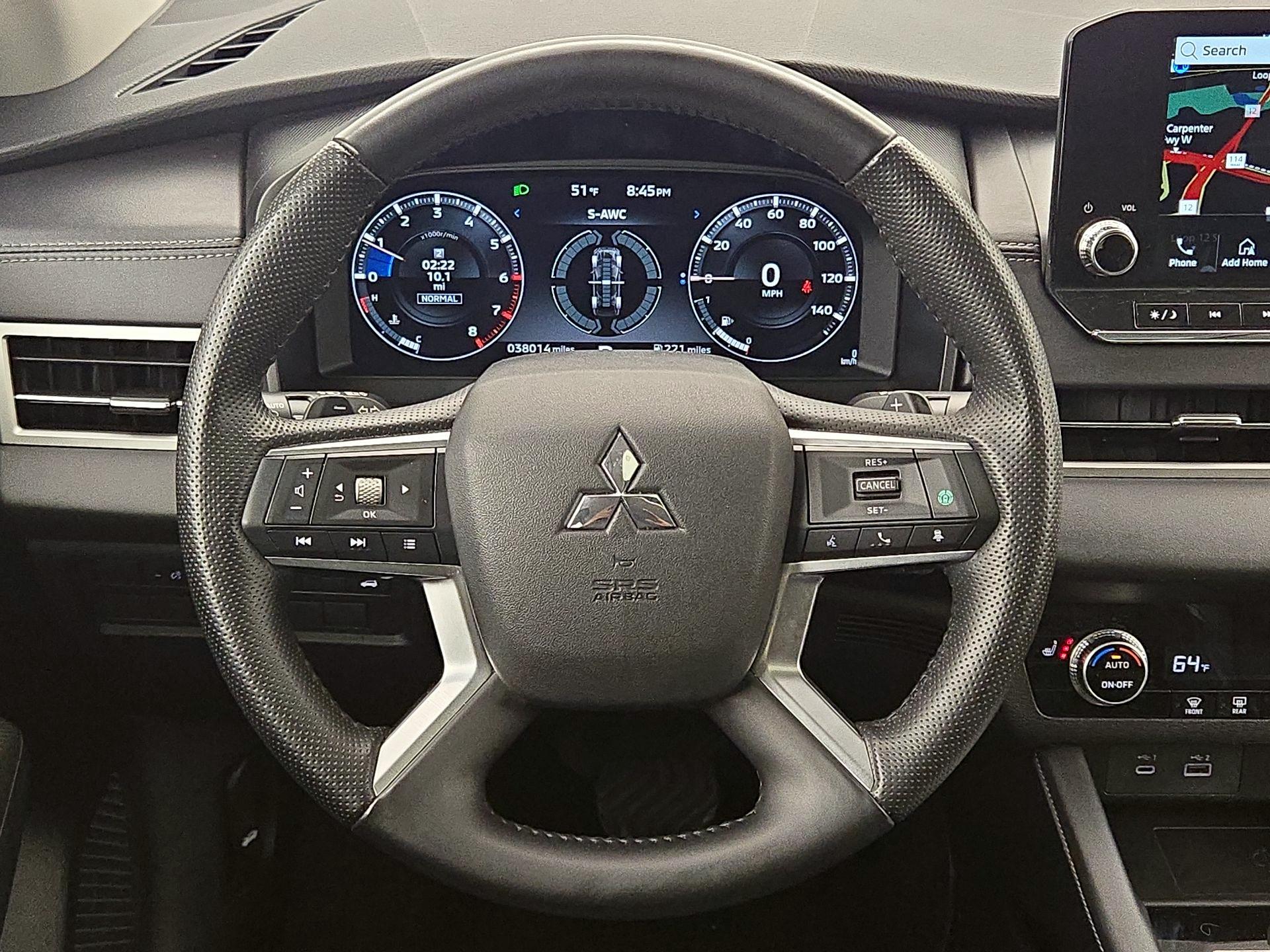 Thumbnail: 2024 Mitsubishi Outlander - 10