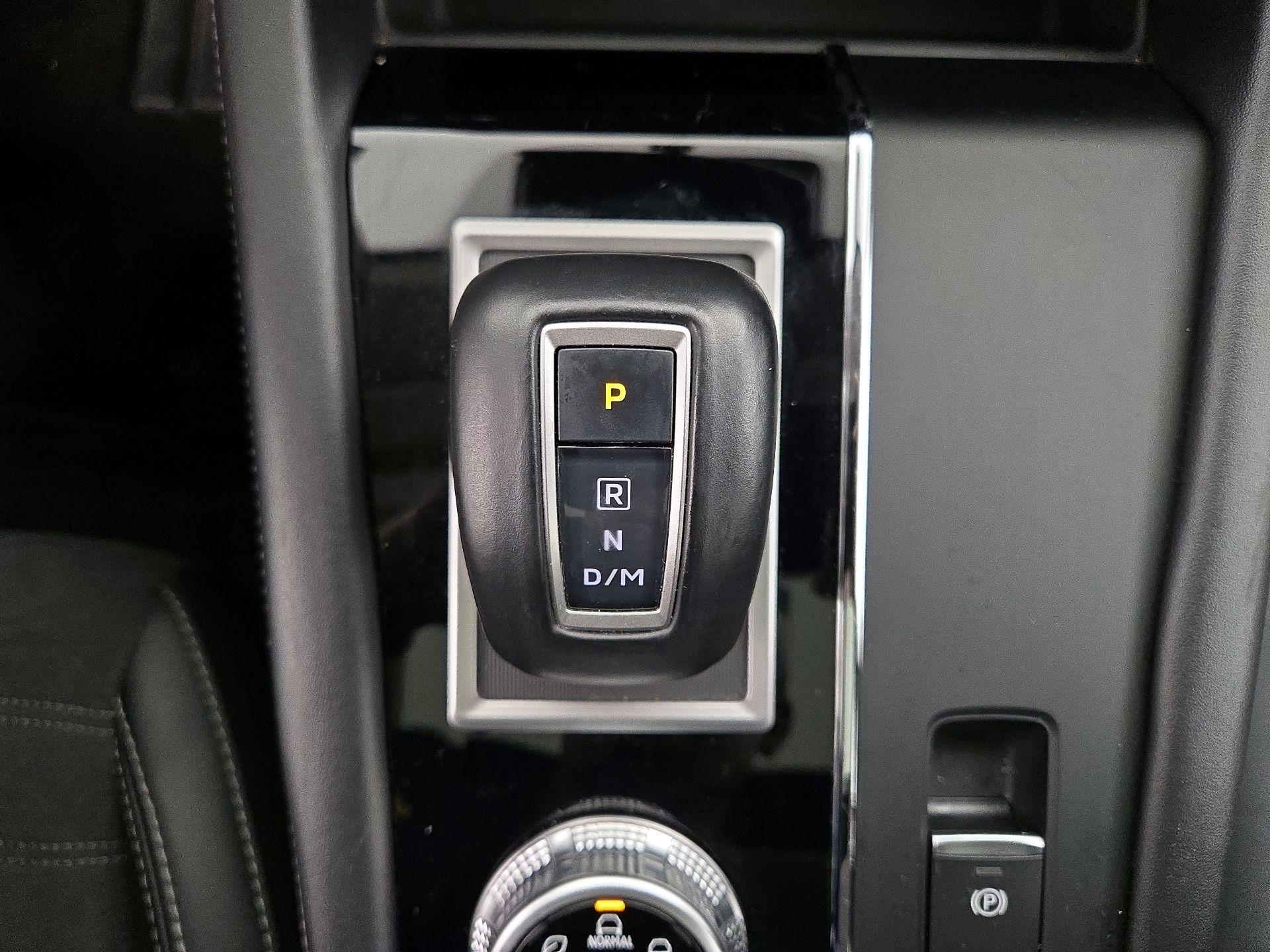 Thumbnail: 2024 Mitsubishi Outlander - 18