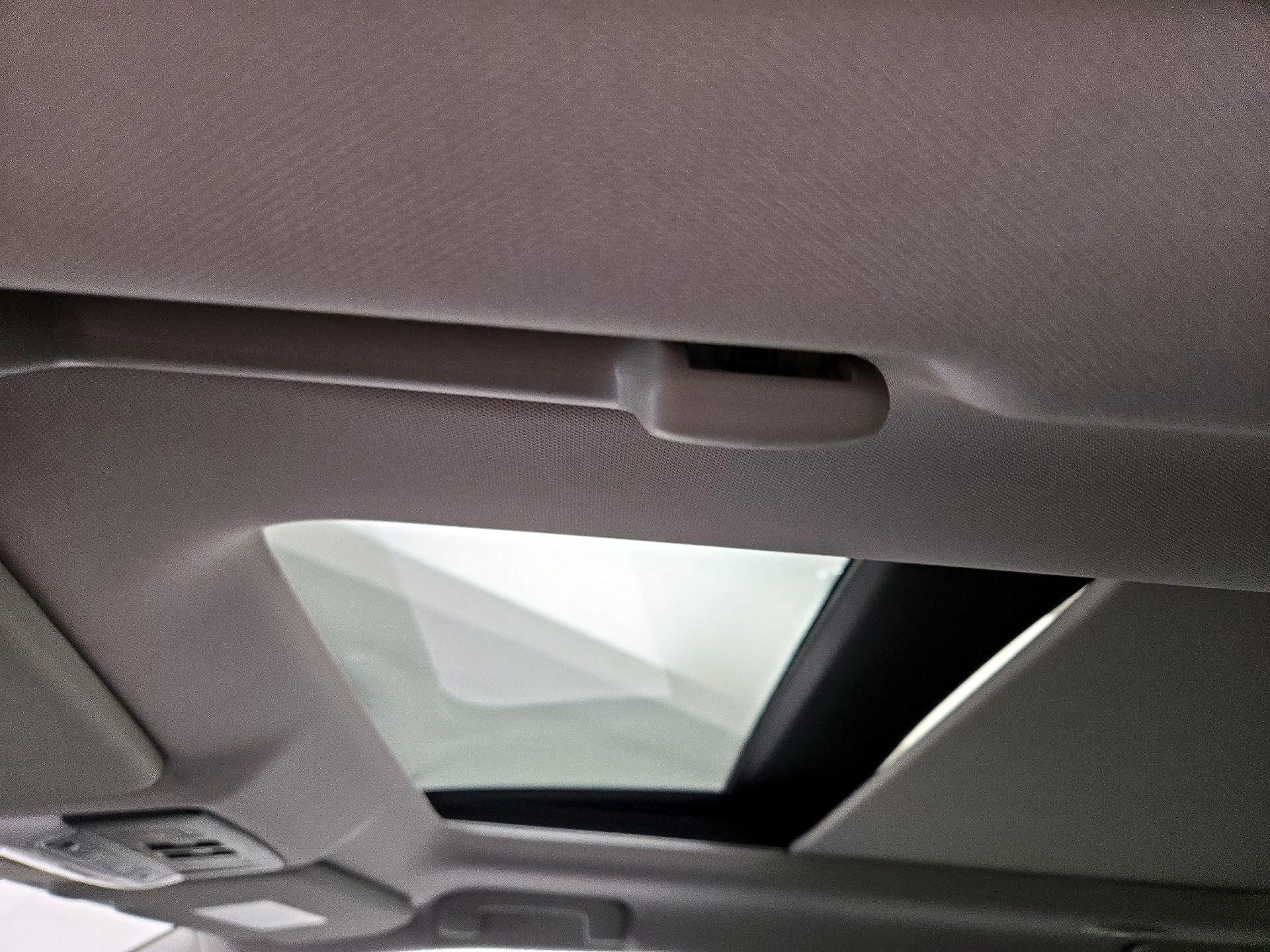 Thumbnail: 2024 Mitsubishi Outlander - 20