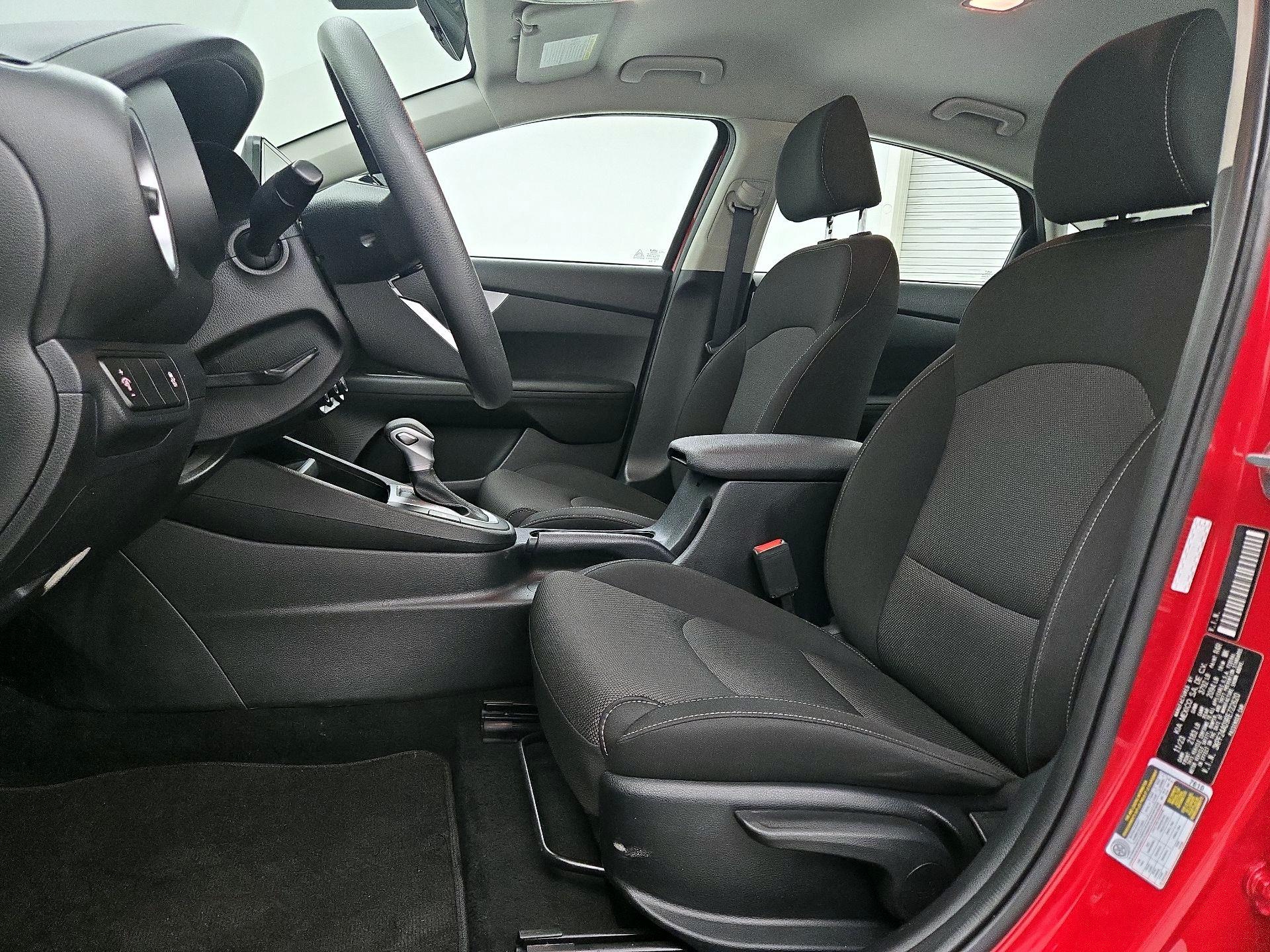 Thumbnail: 2024 Kia Forte - 11