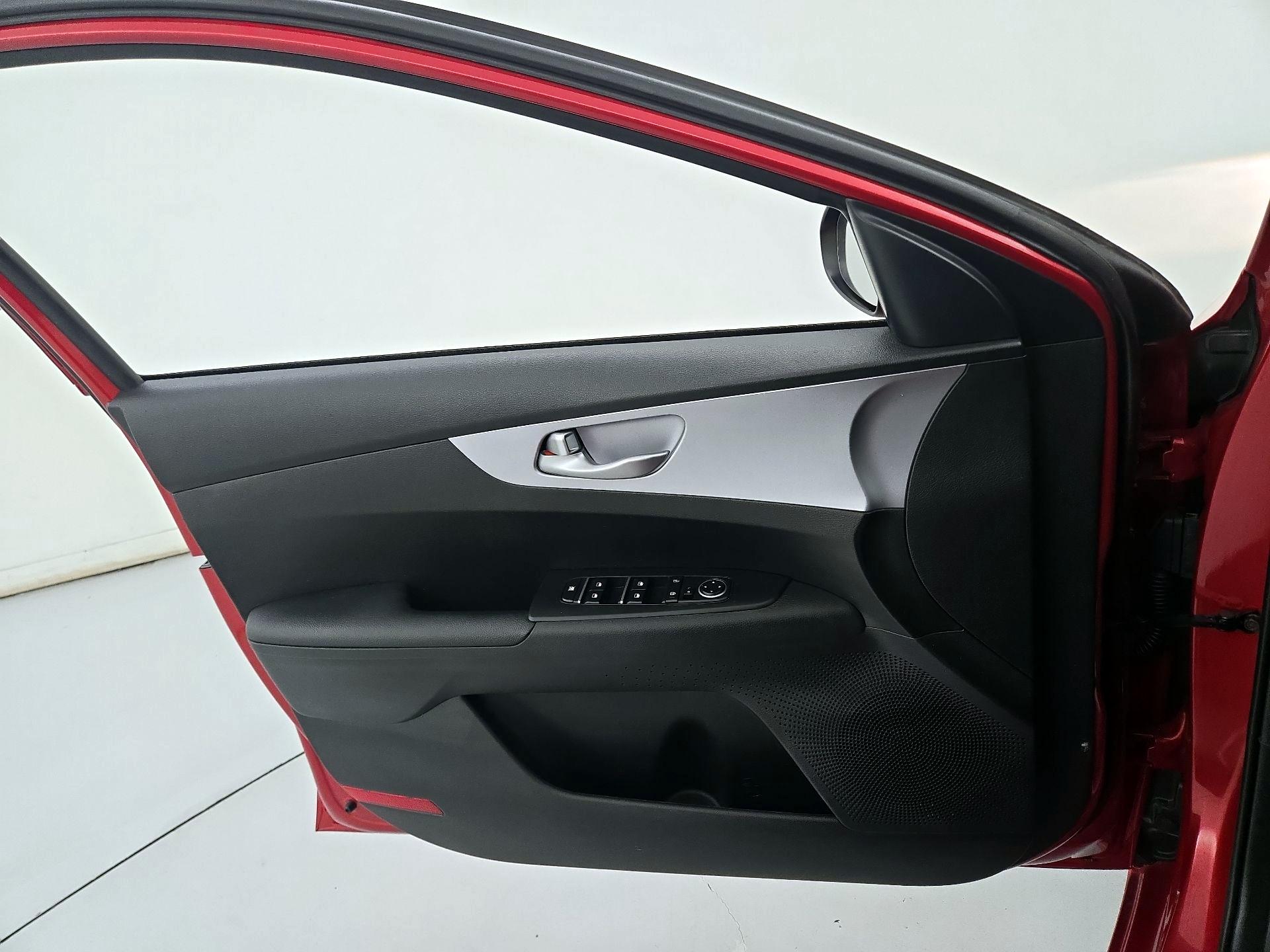 Thumbnail: 2024 Kia Forte - 12