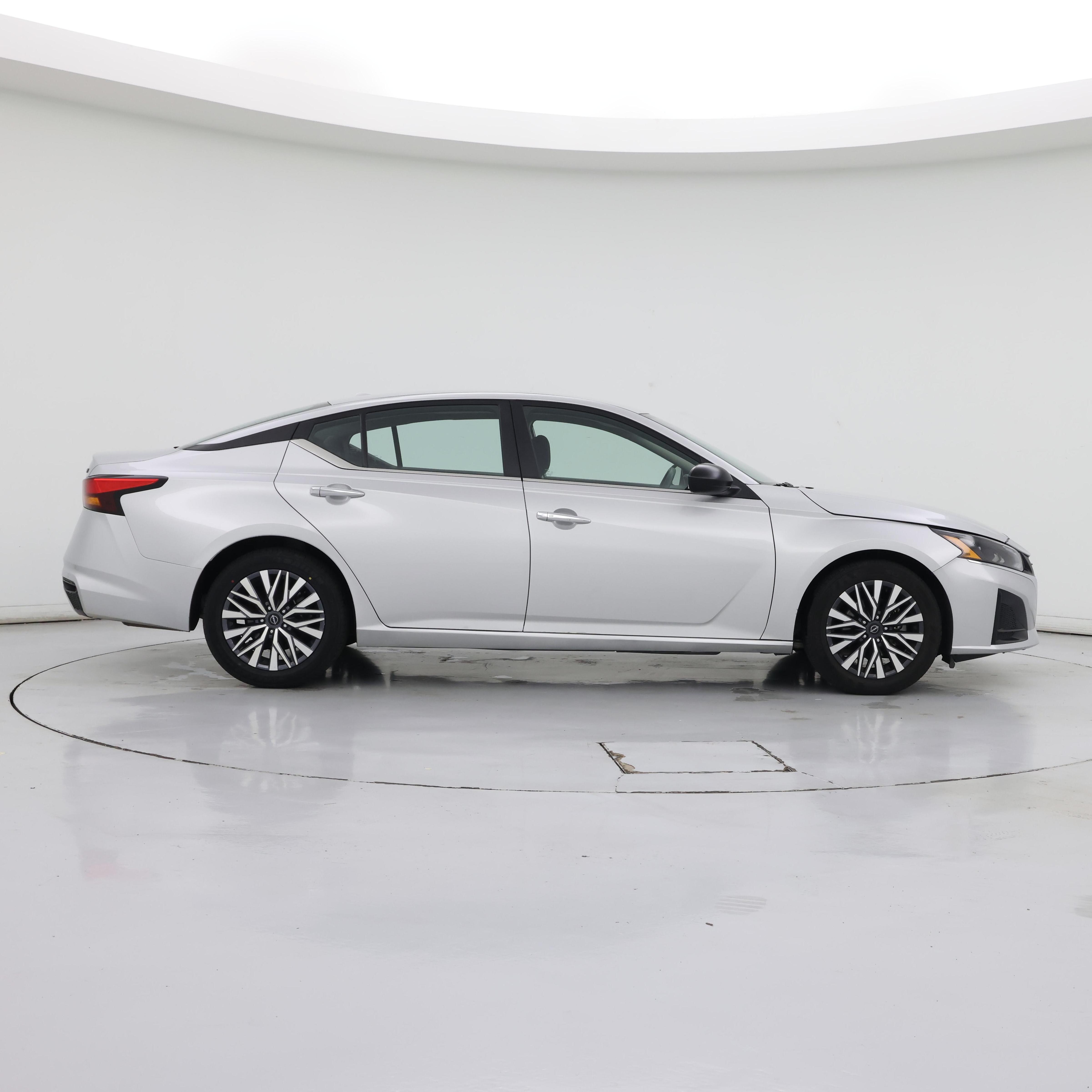 Thumbnail: 2024 Nissan Altima - 7