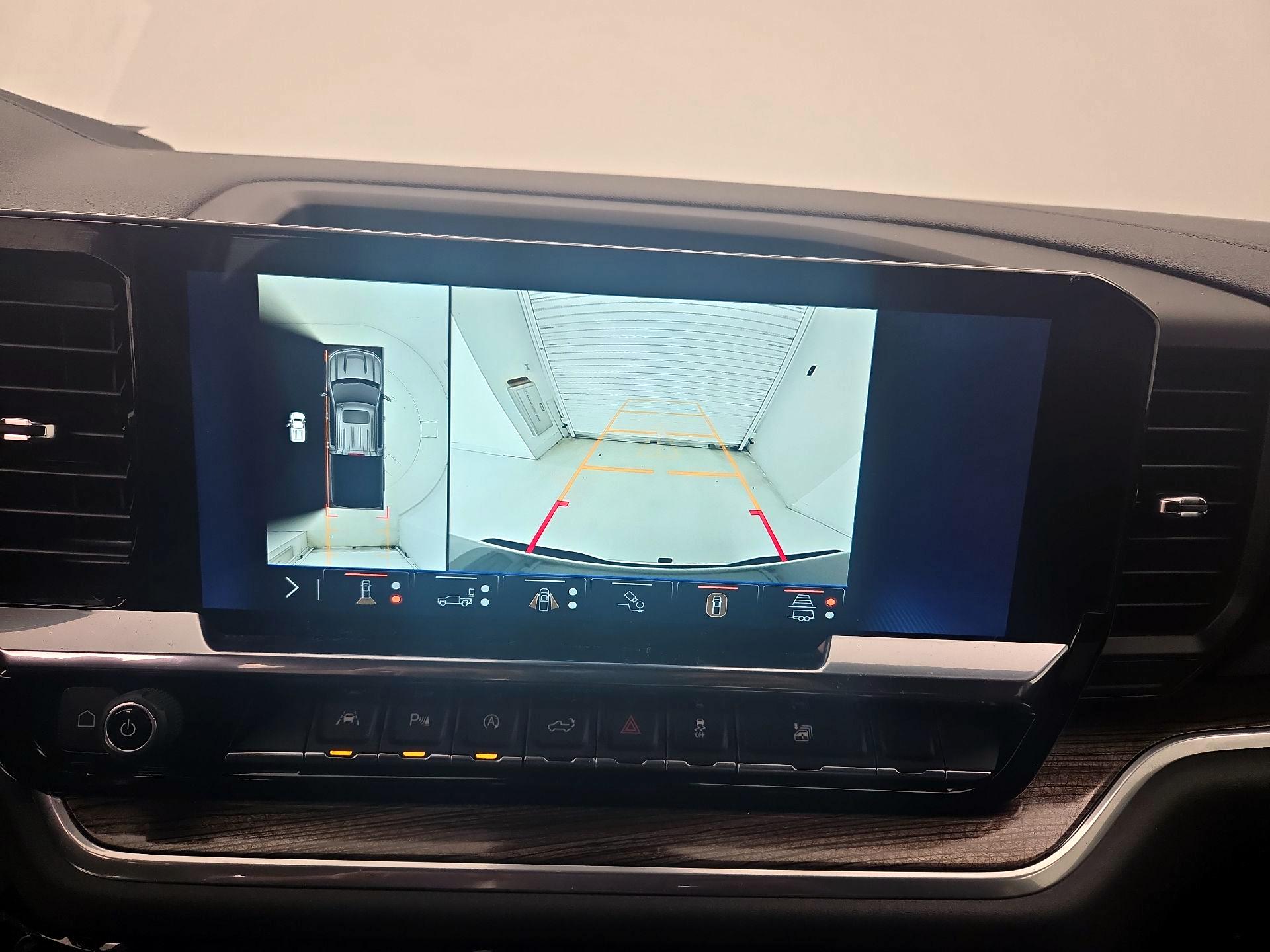 Thumbnail: 2025 Chevrolet Silverado 1500 - 15