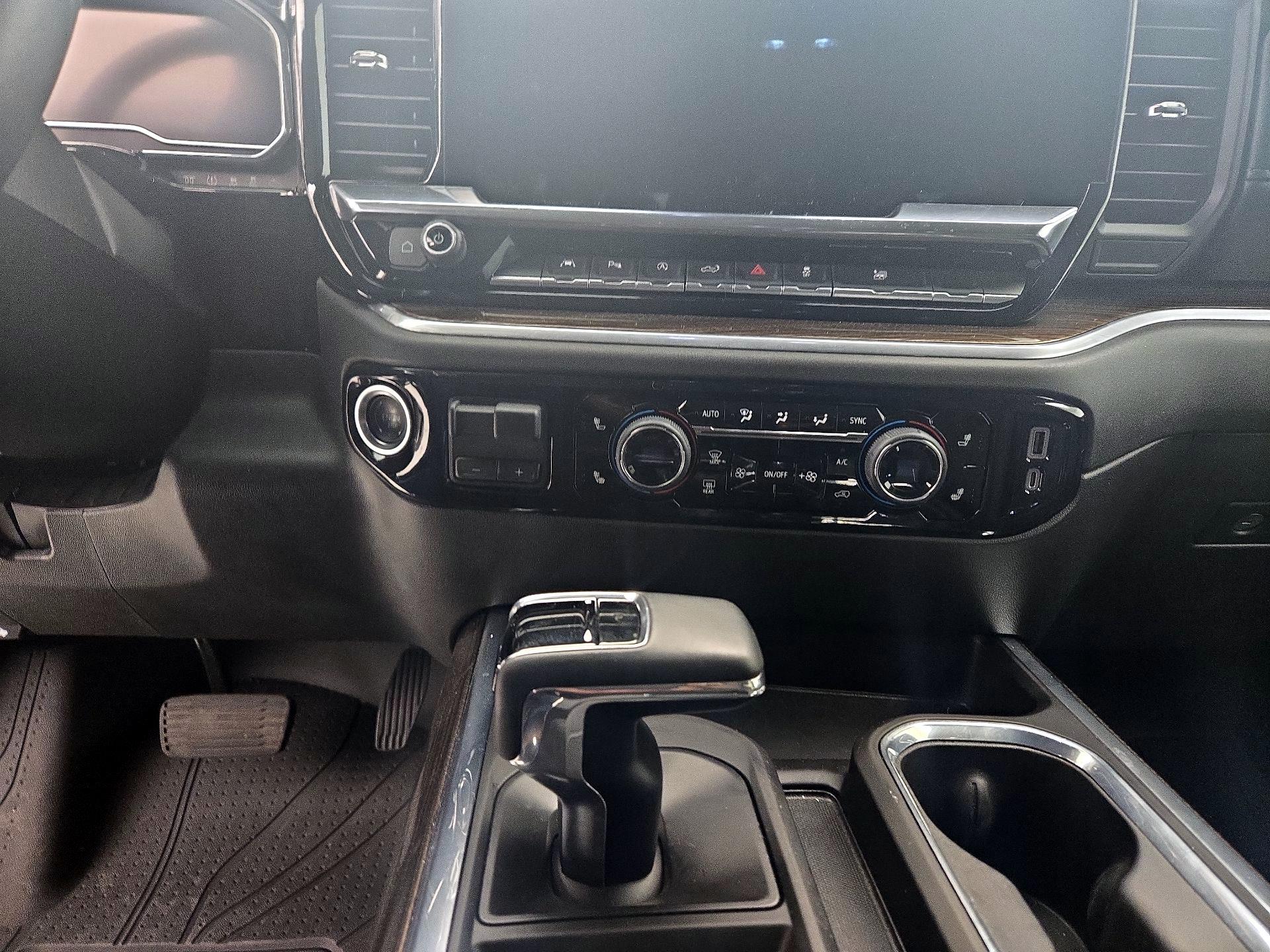 Thumbnail: 2025 Chevrolet Silverado 1500 - 18