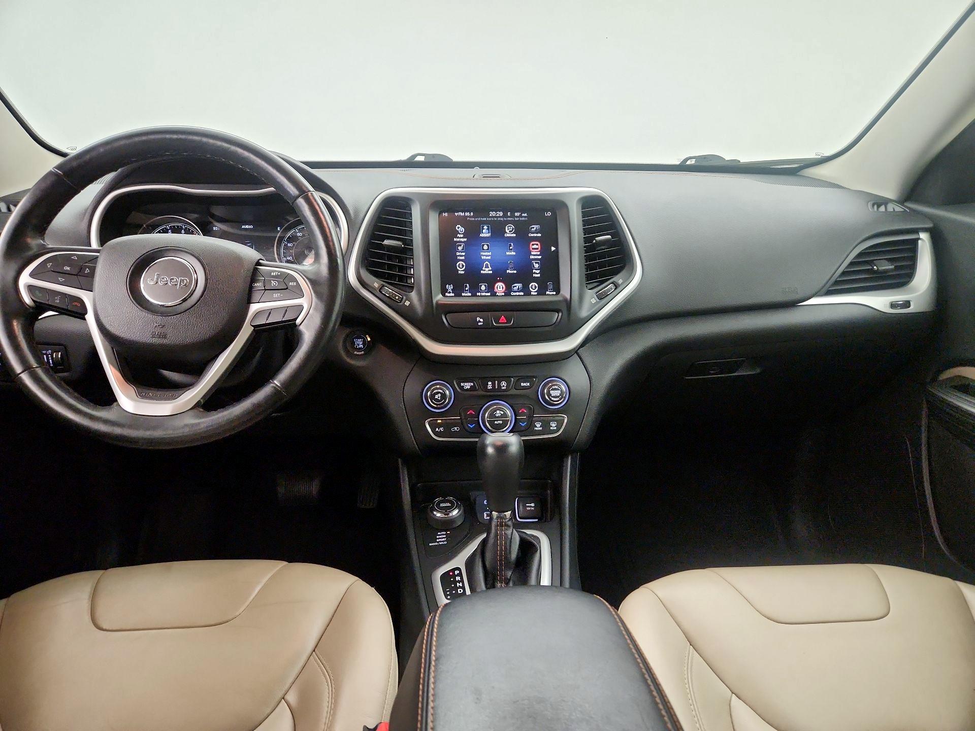 Thumbnail: 2016 Jeep Cherokee - 9