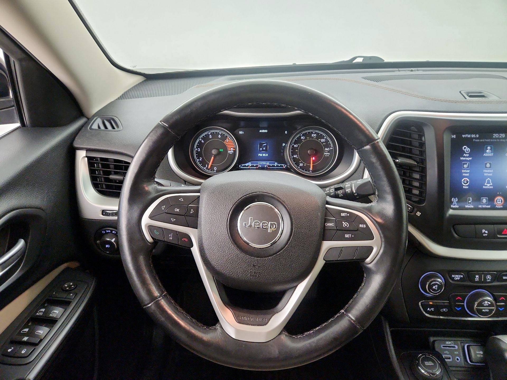 Thumbnail: 2016 Jeep Cherokee - 10