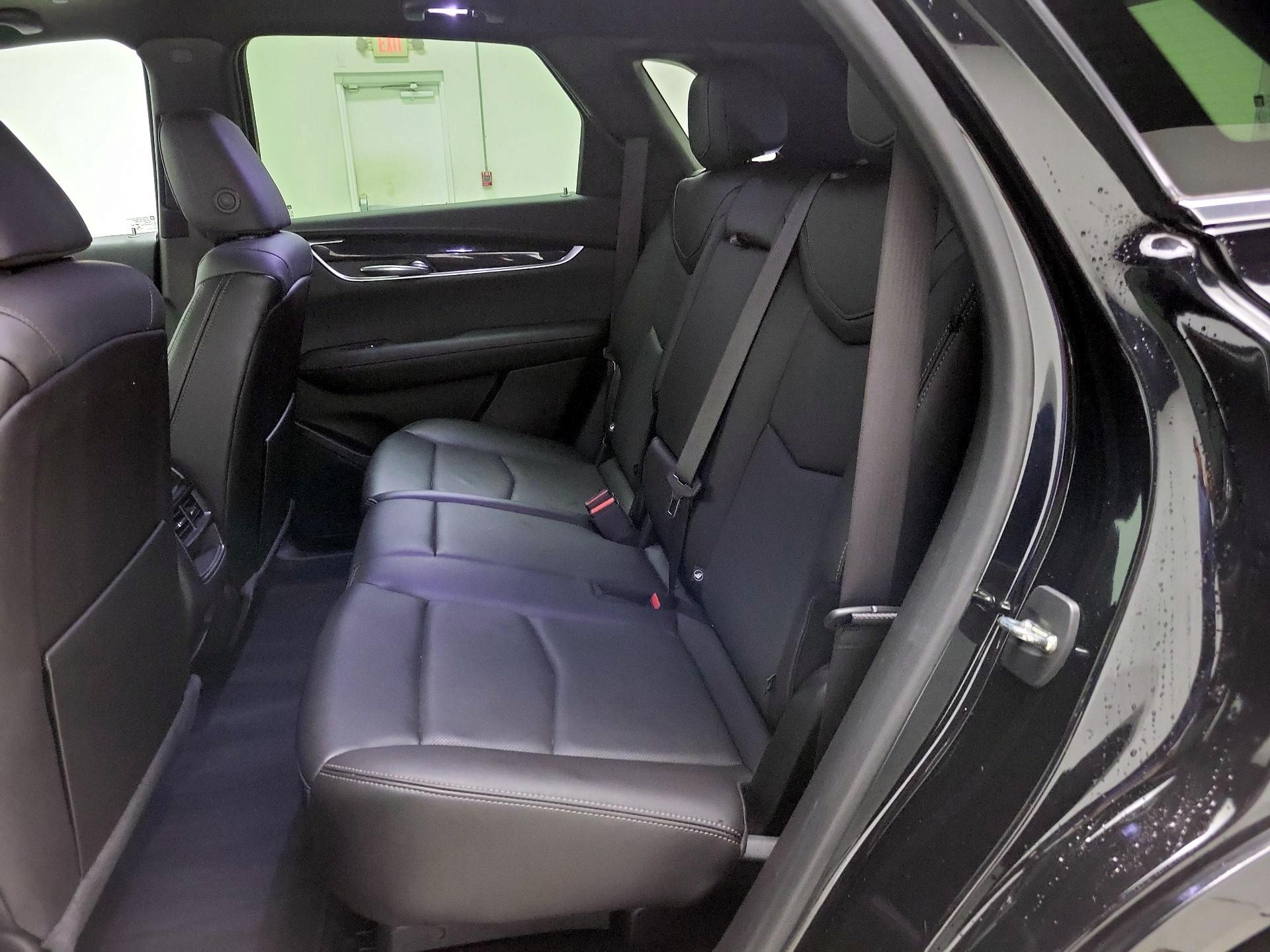 Thumbnail: 2022 Cadillac XT5 - 20