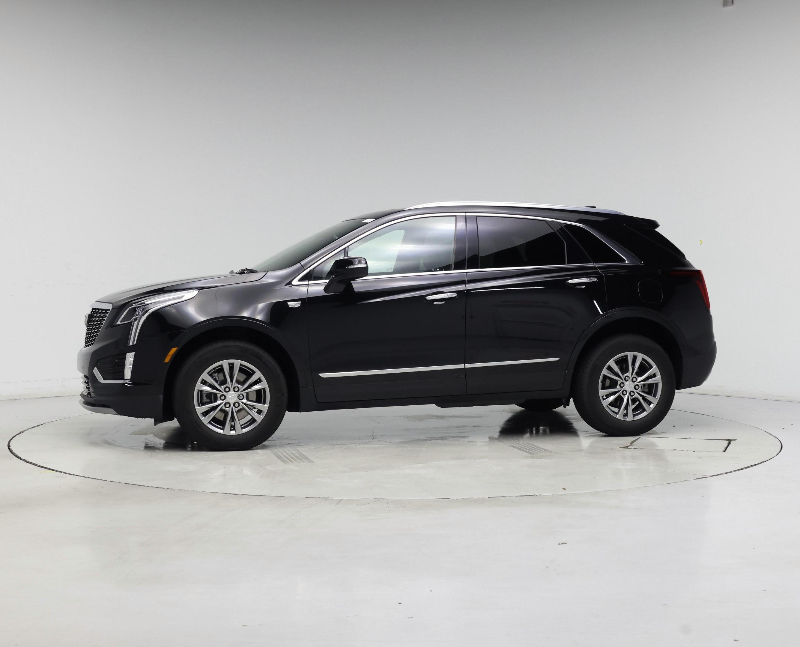 Thumbnail: 2022 Cadillac XT5 - 3