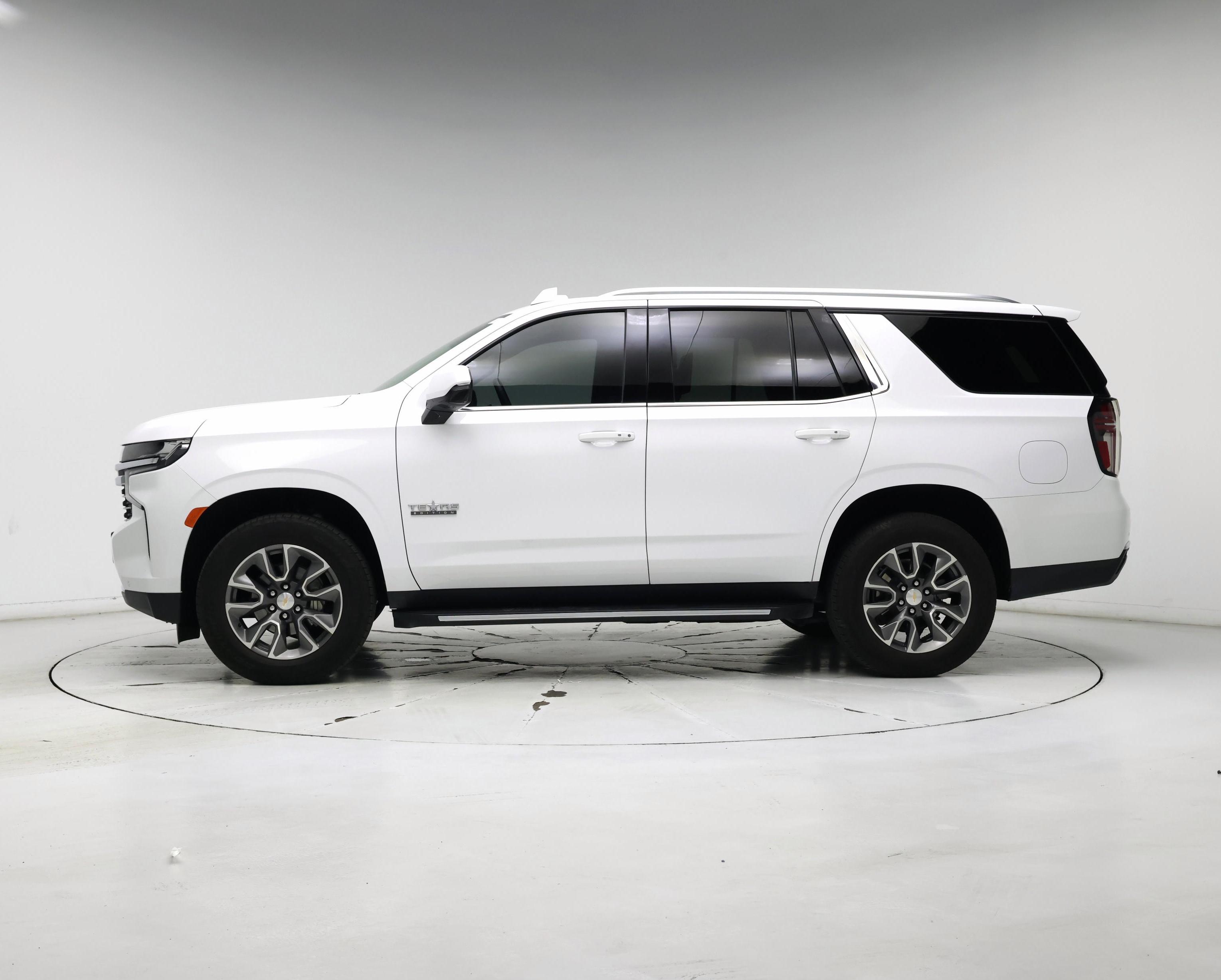 Thumbnail: 2024 Chevrolet Tahoe - 3