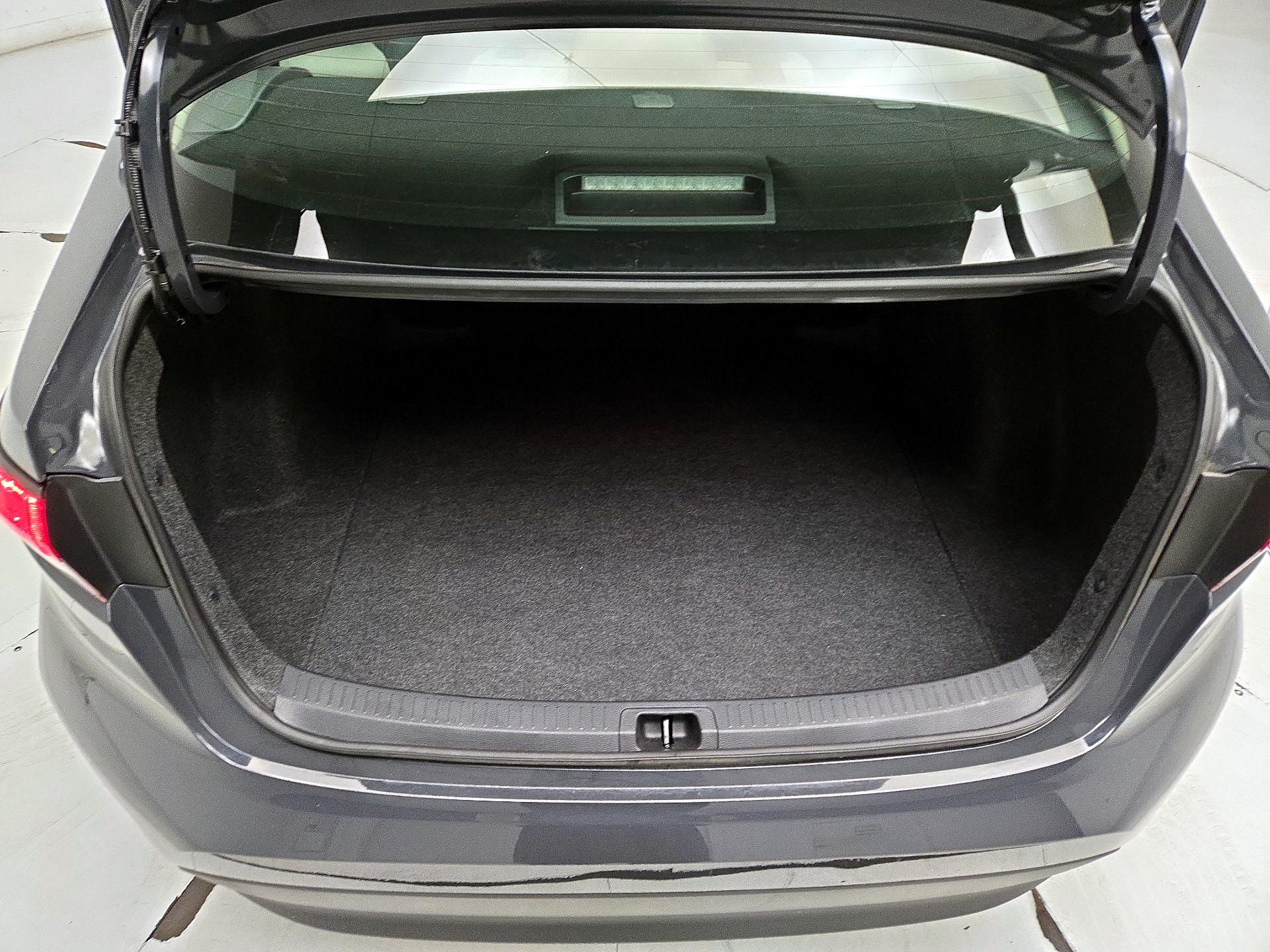 Thumbnail: 2025 Toyota Corolla - 20