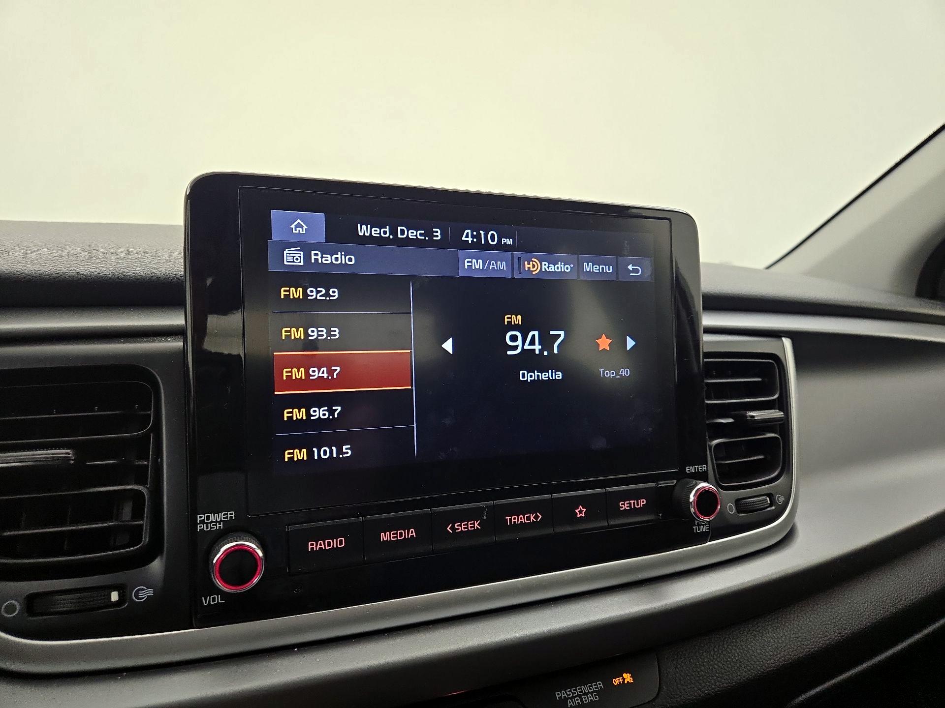 Thumbnail: 2022 Kia Rio - 15