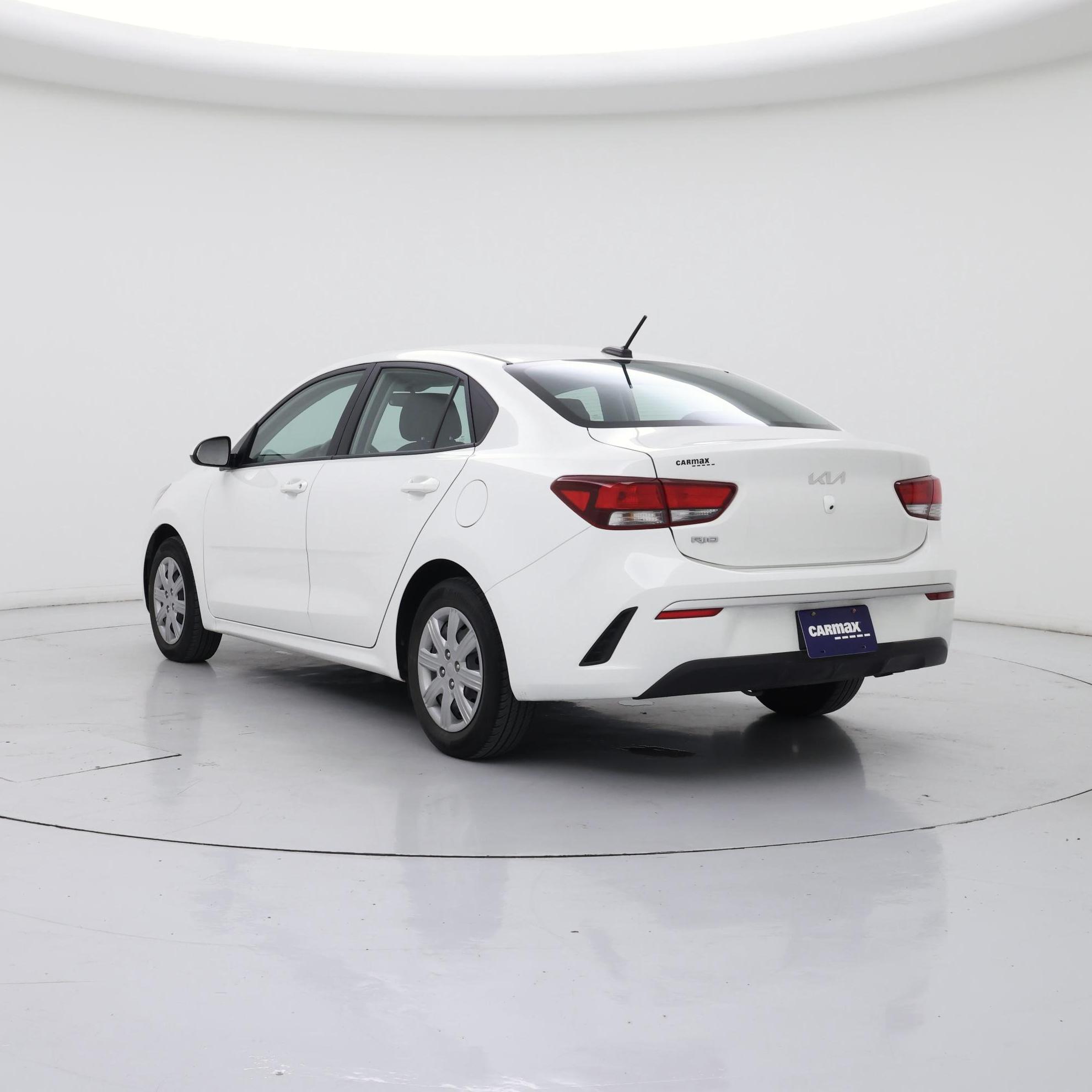 Thumbnail: 2022 Kia Rio - 2