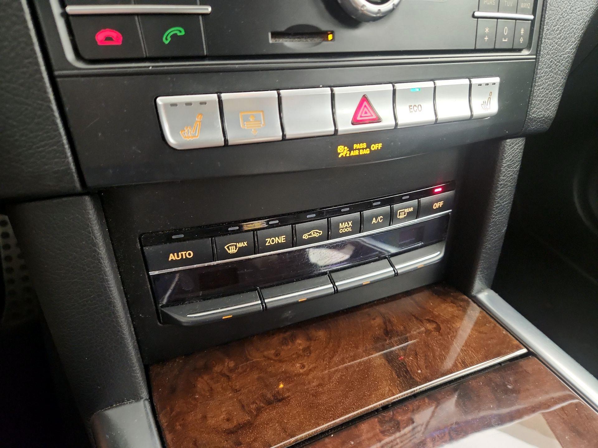 Thumbnail: 2016 Mercedes-Benz E-Class - 17