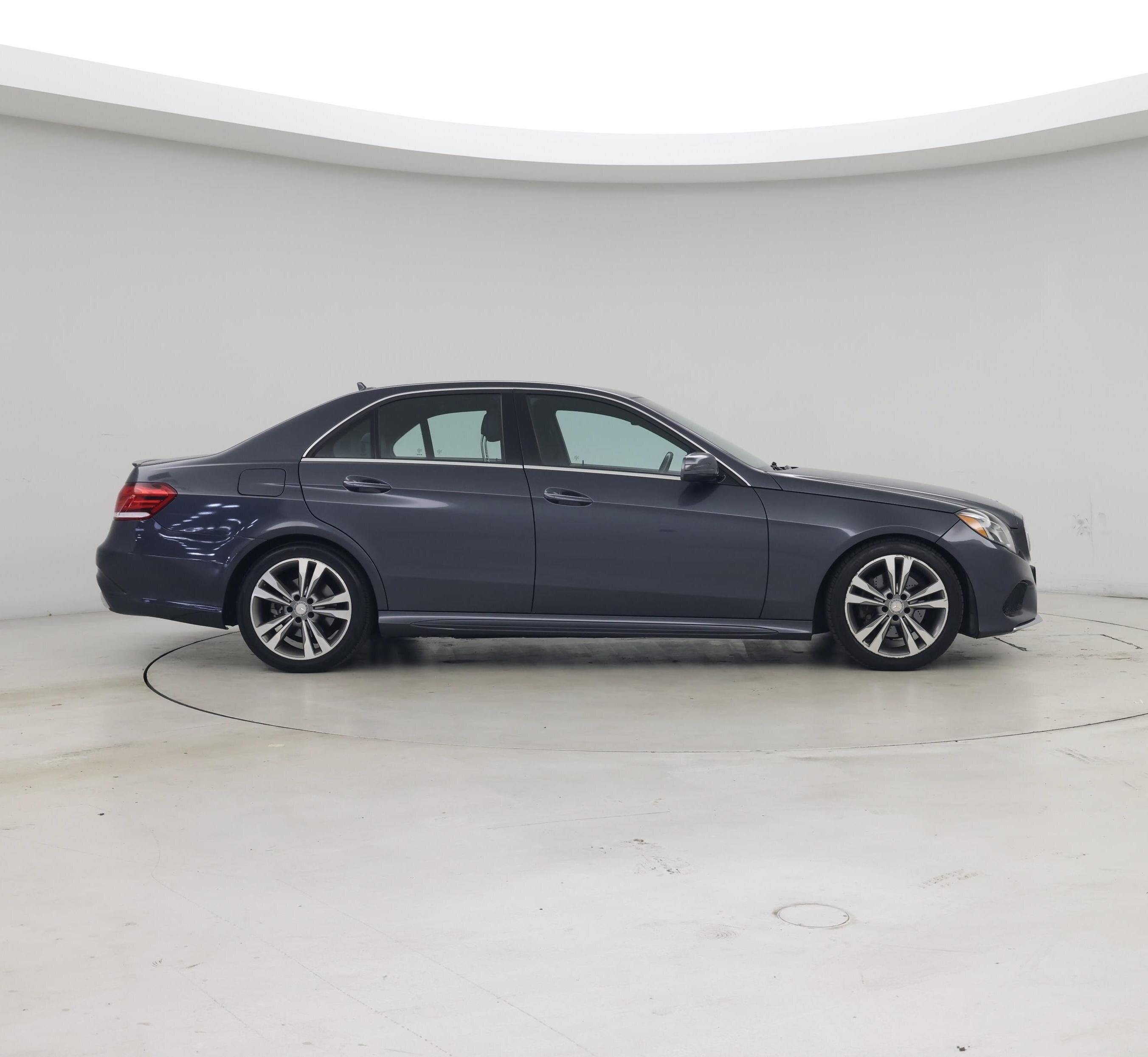 Thumbnail: 2016 Mercedes-Benz E-Class - 7