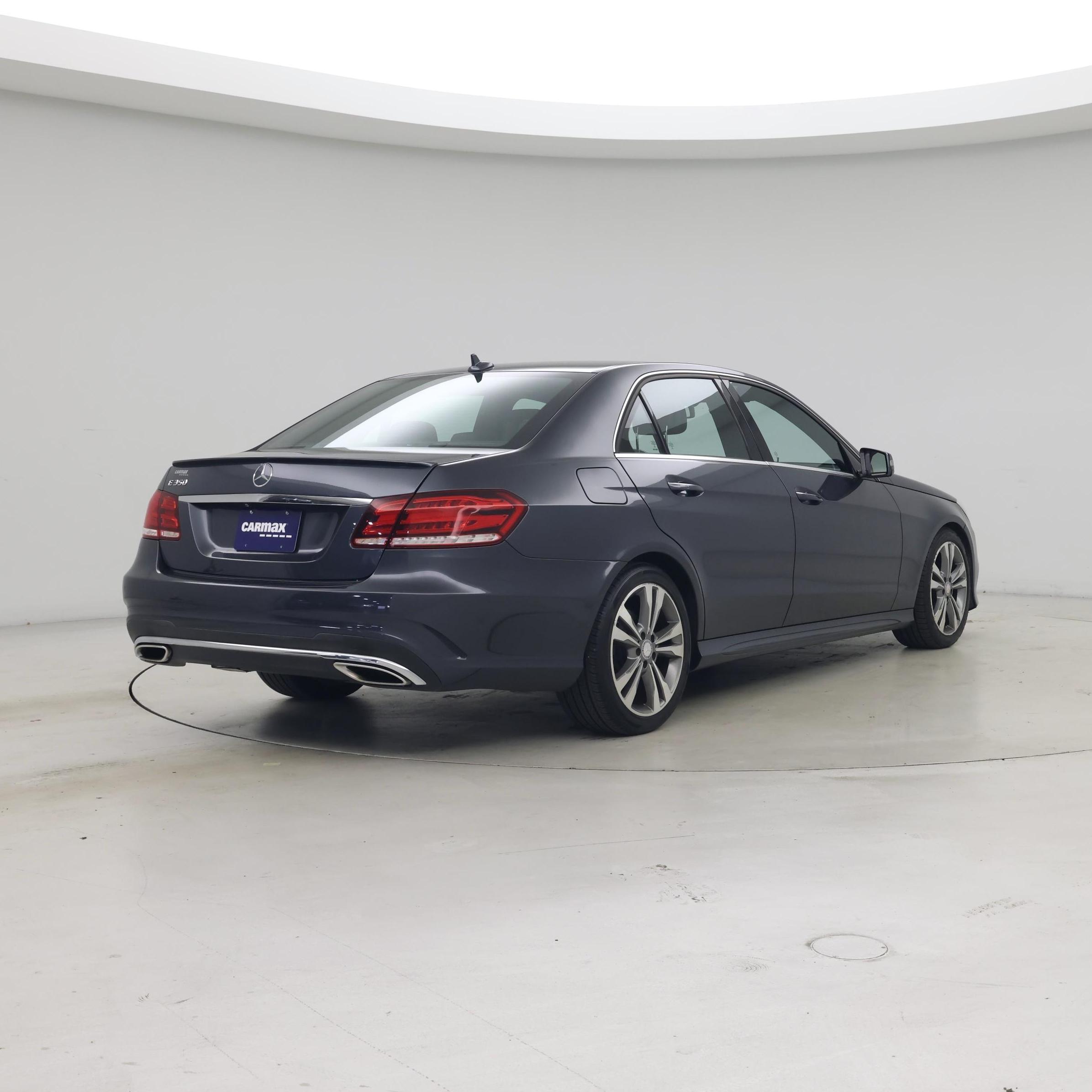 Thumbnail: 2016 Mercedes-Benz E-Class - 8