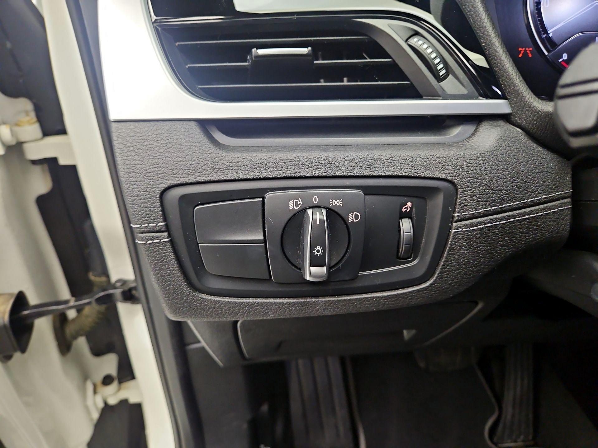 Thumbnail: 2021 BMW X1 - 13