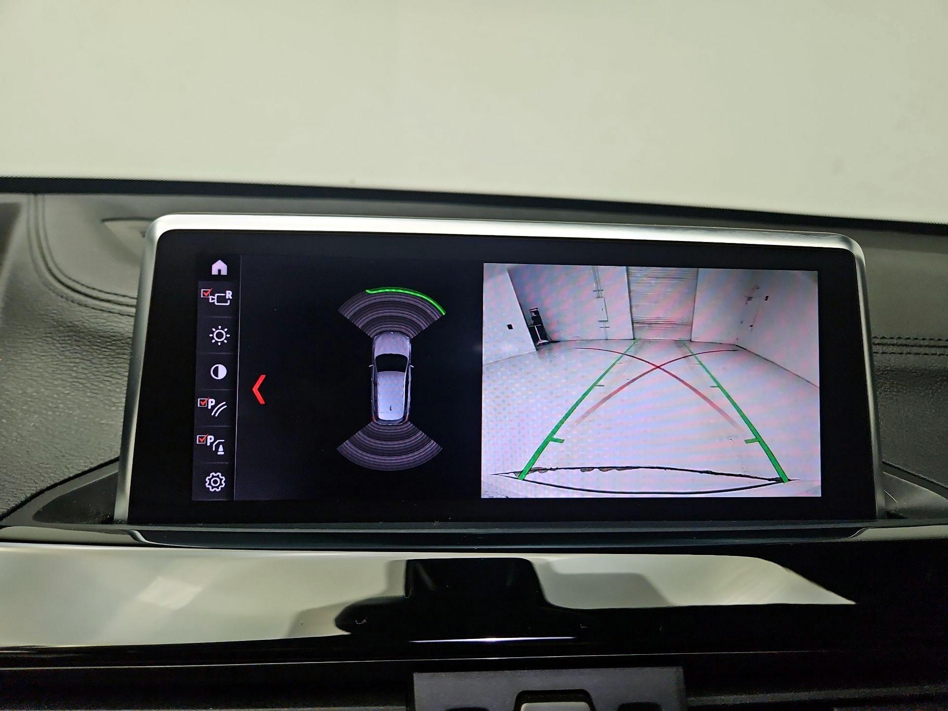 Thumbnail: 2021 BMW X1 - 15