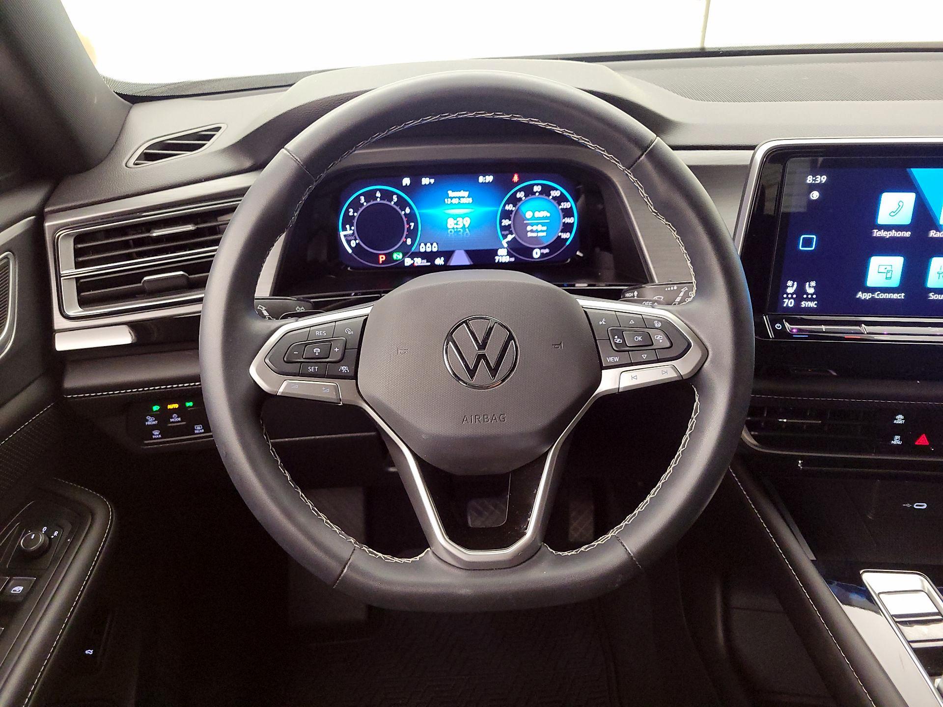 Thumbnail: 2025 Volkswagen Atlas - 10