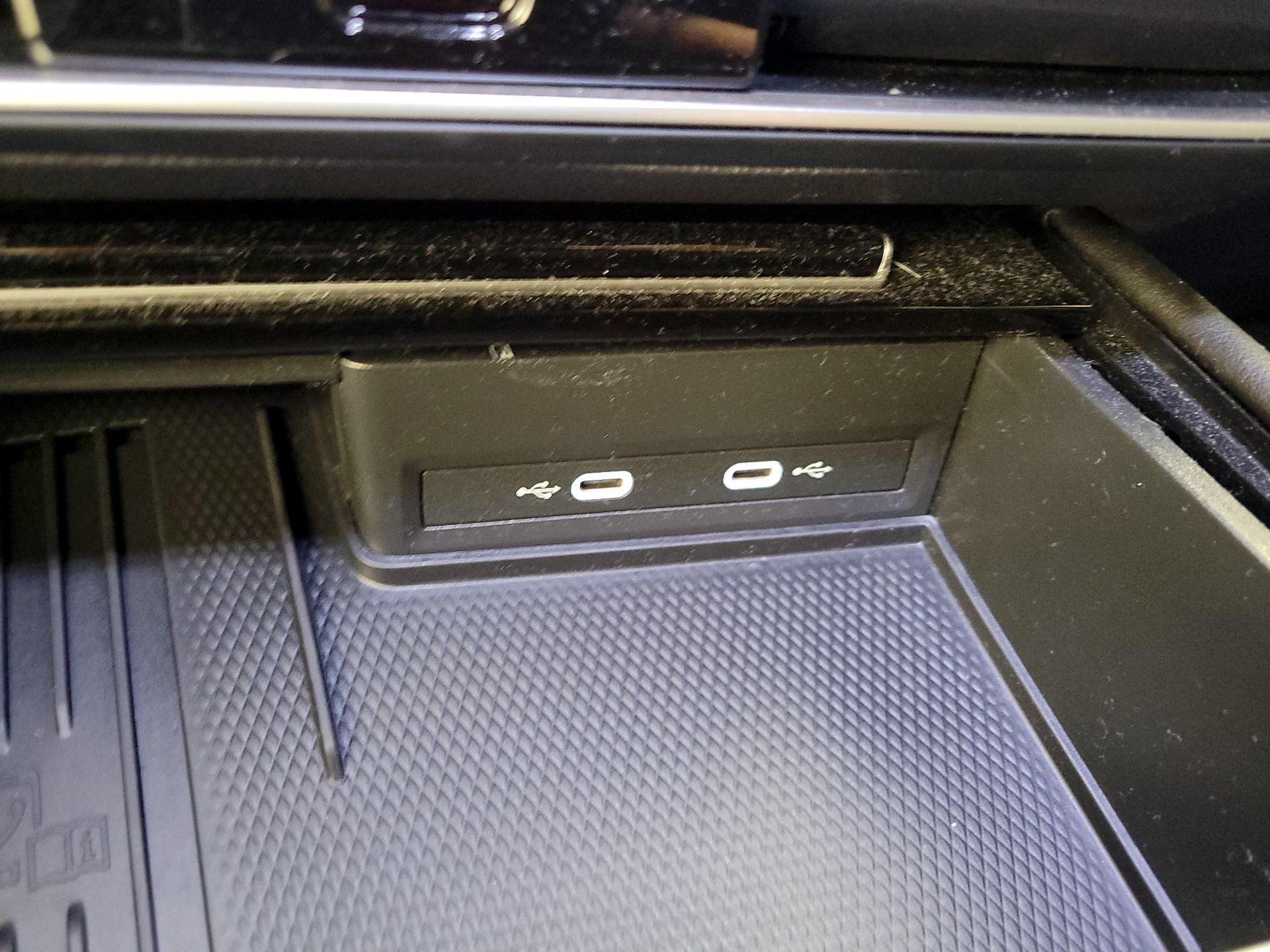 Thumbnail: 2025 Volkswagen Atlas - 18