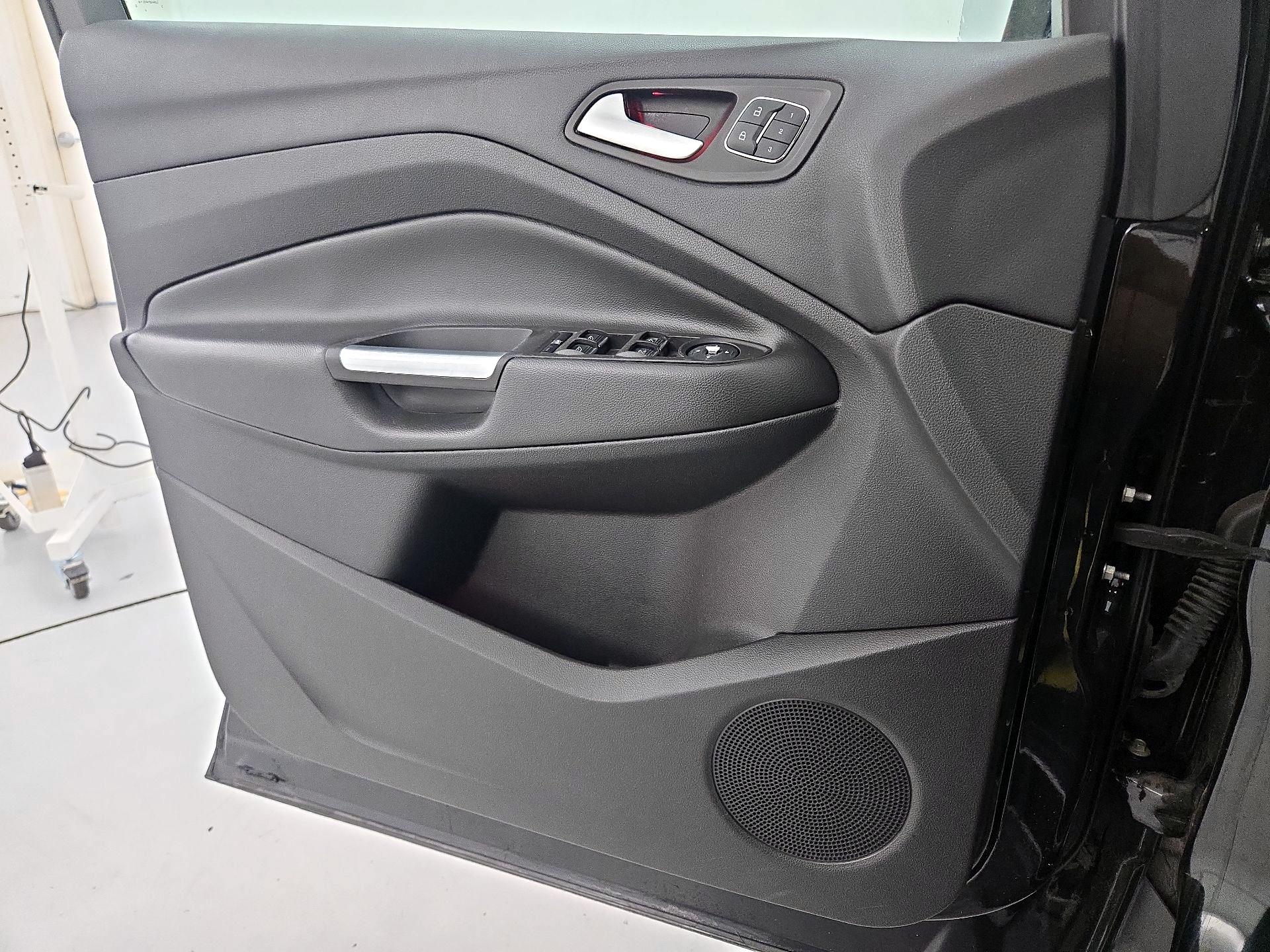 Thumbnail: 2014 Ford Escape - 12