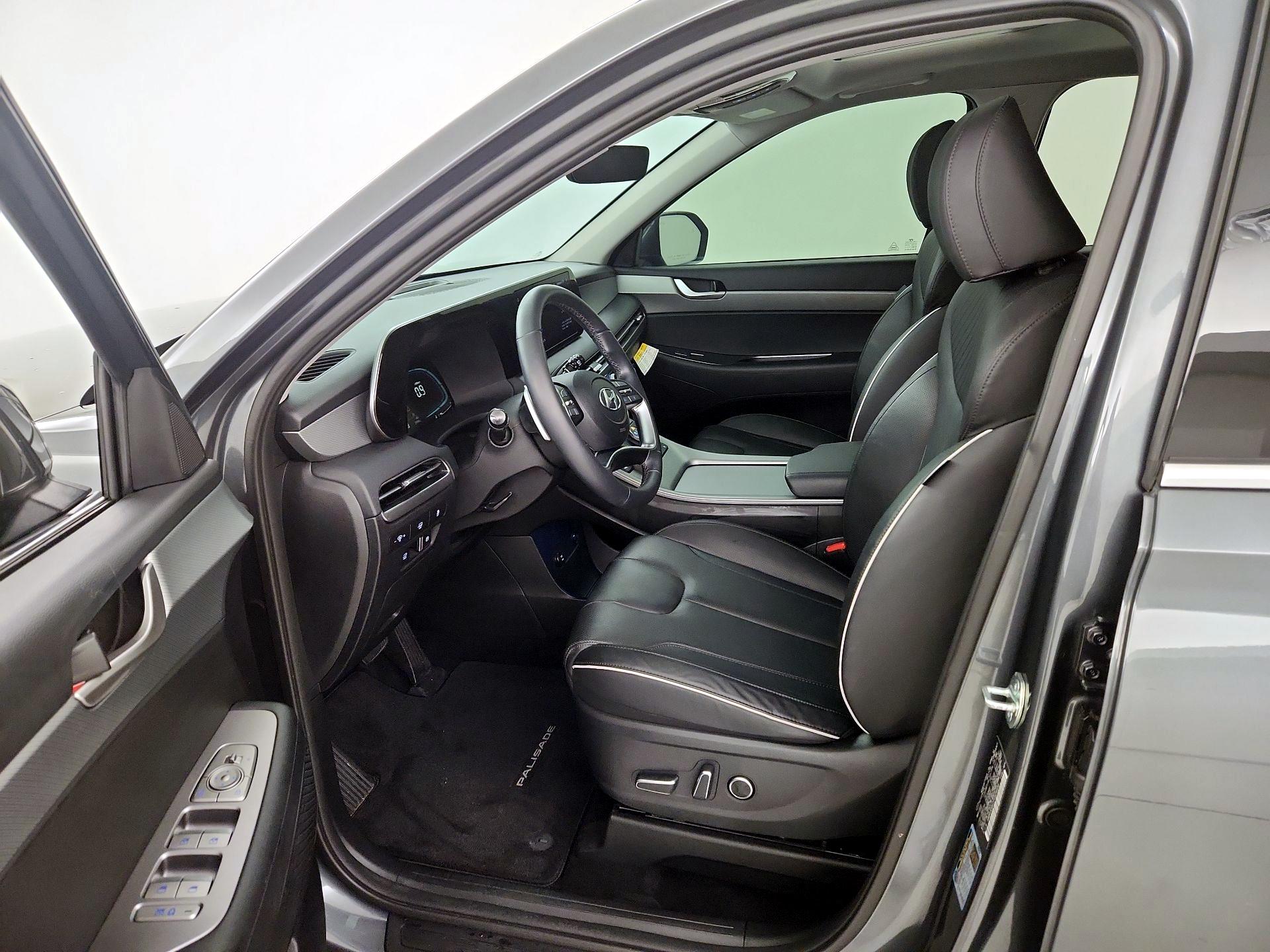 Thumbnail: 2023 Hyundai Palisade - 11