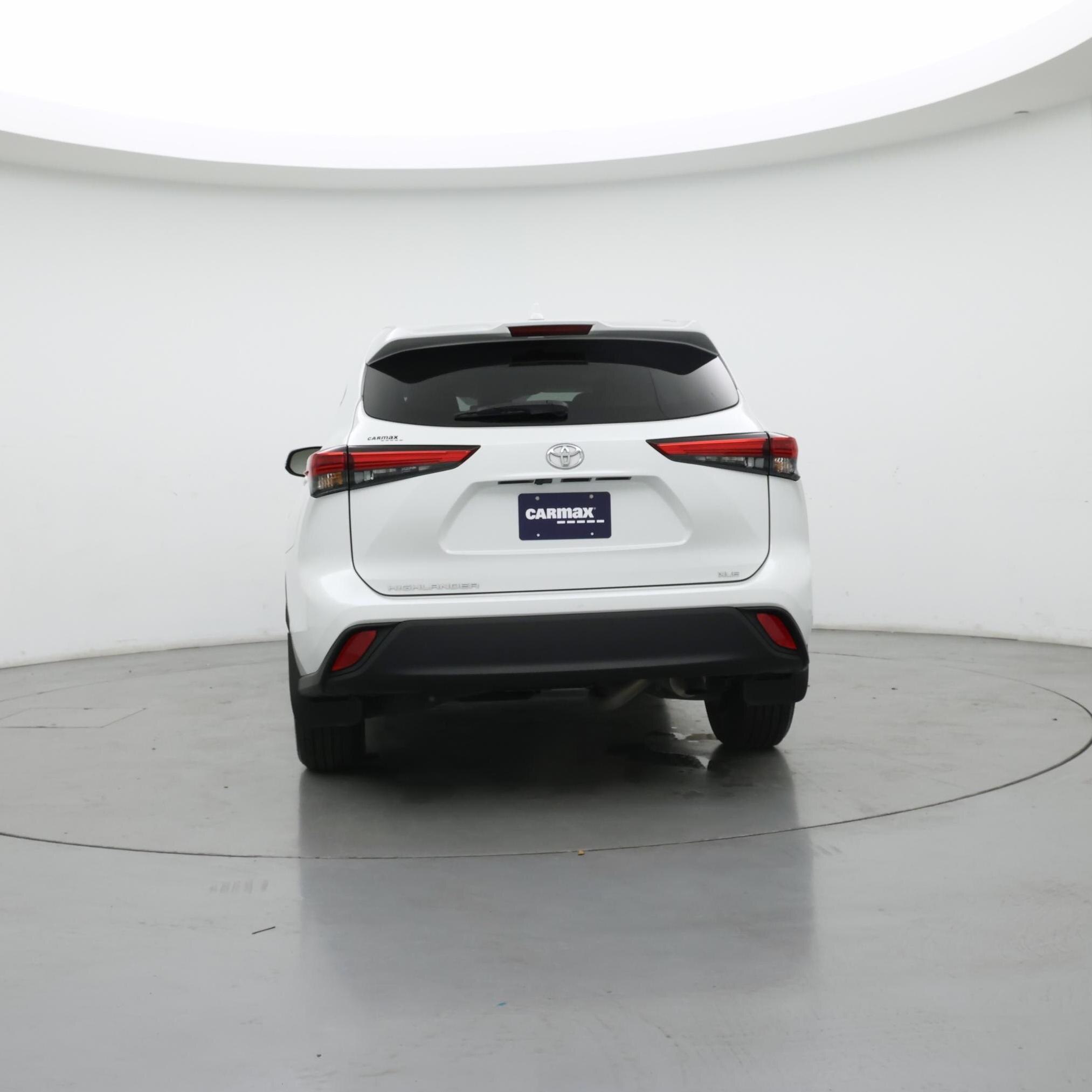 Thumbnail: 2023 Toyota Highlander - 6