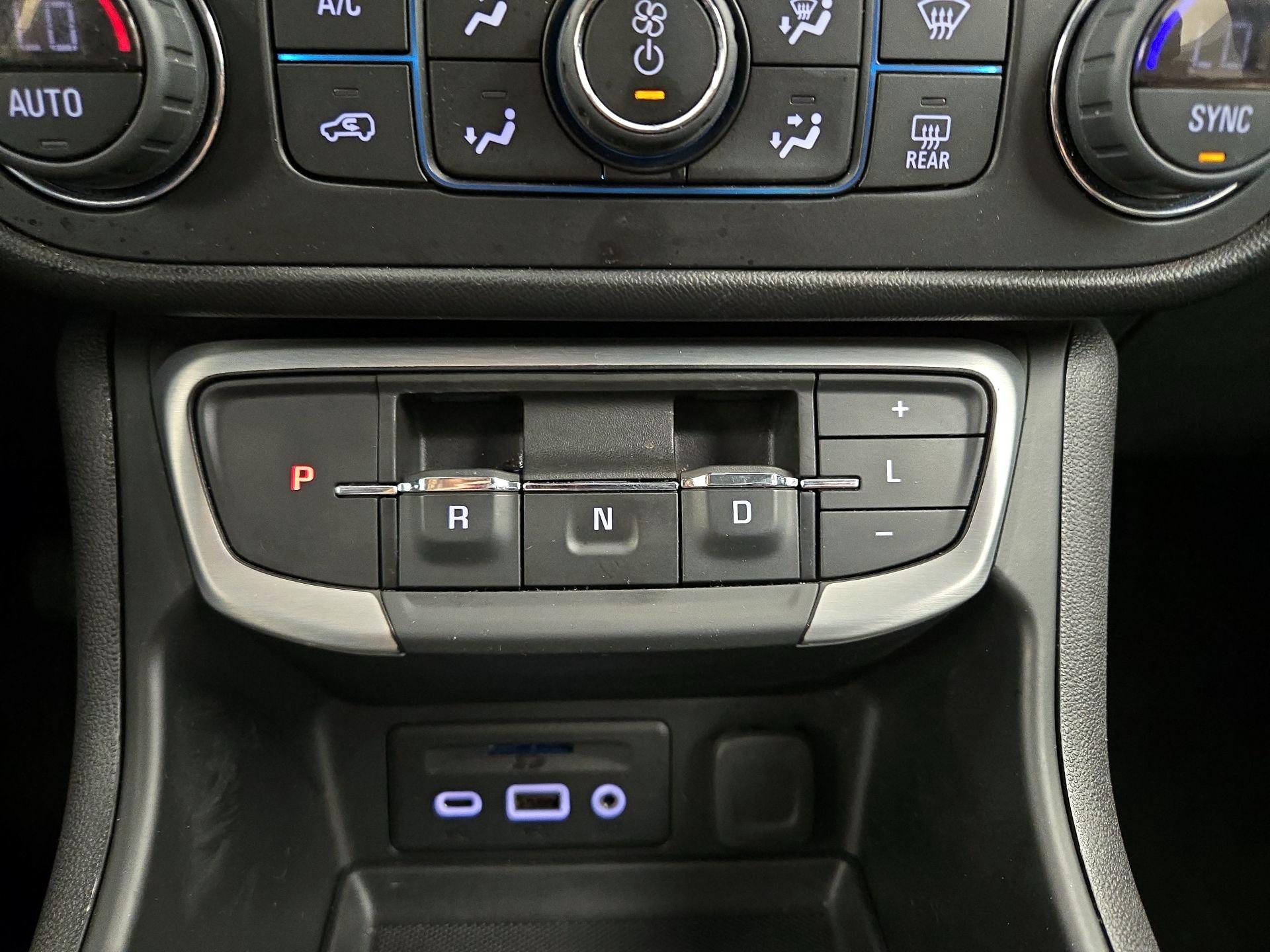 Thumbnail: 2024 GMC Terrain - 17