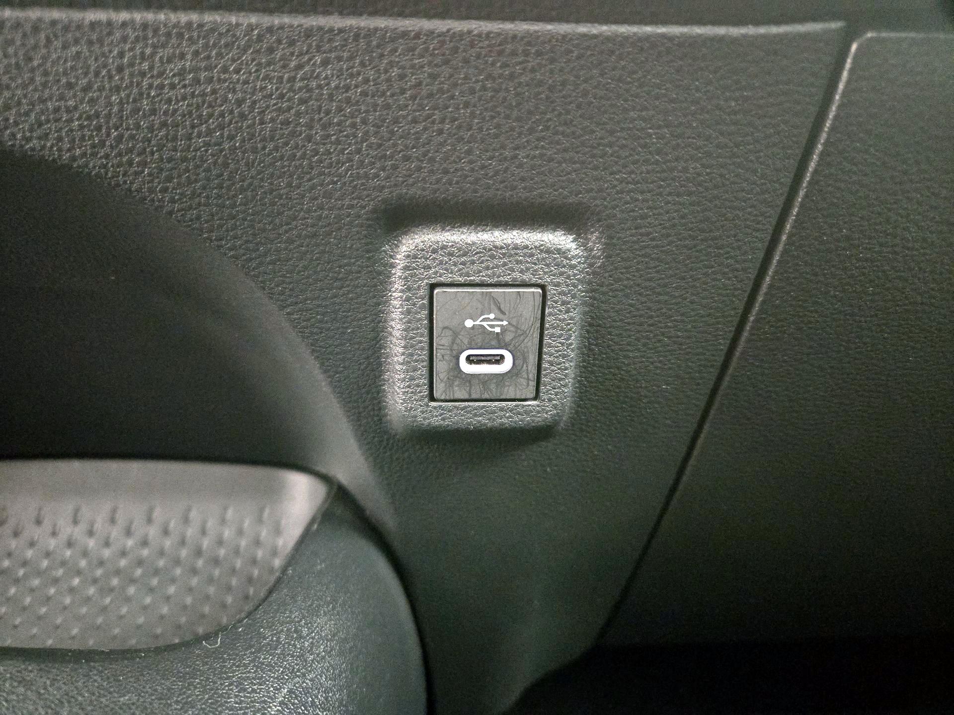 Thumbnail: 2024 Toyota Corolla - 18