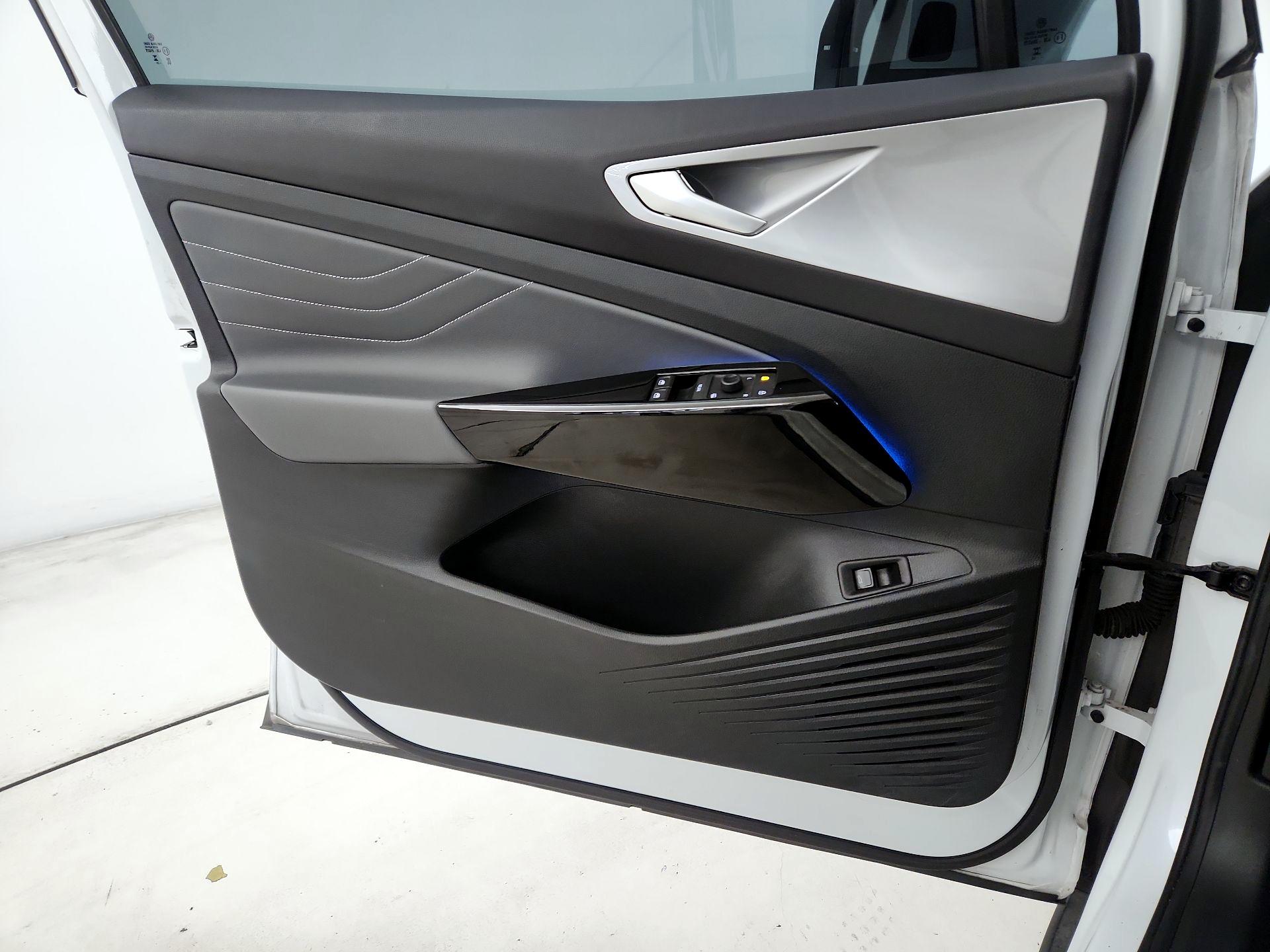 Thumbnail: 2023 Volkswagen ID.4 - 12