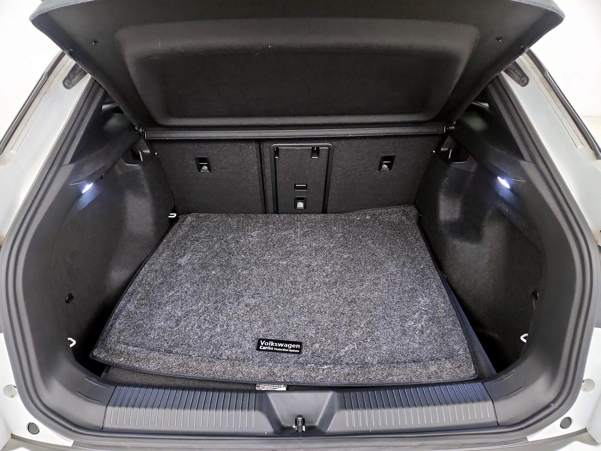 Thumbnail: 2023 Volkswagen ID.4 - 16