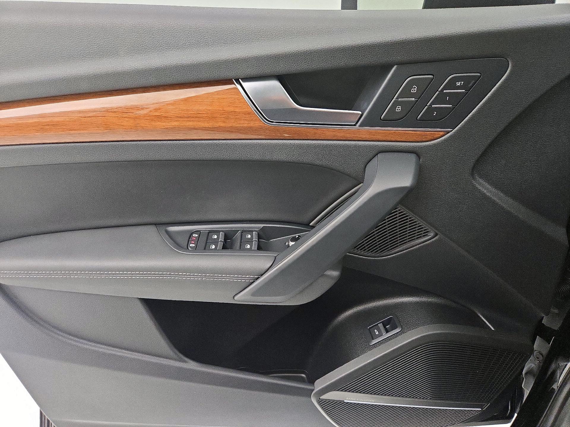 Thumbnail: 2024 Audi Q5 - 12