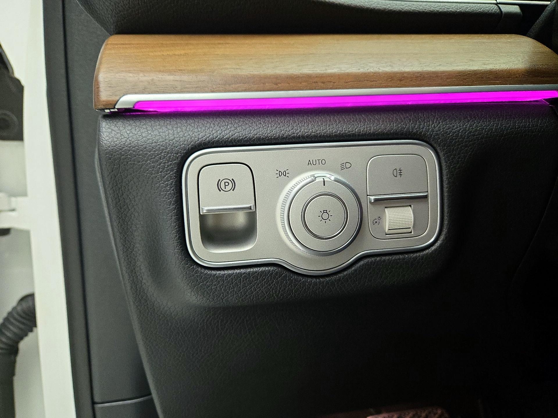 Thumbnail: 2025 Mercedes-Benz GLE - 13