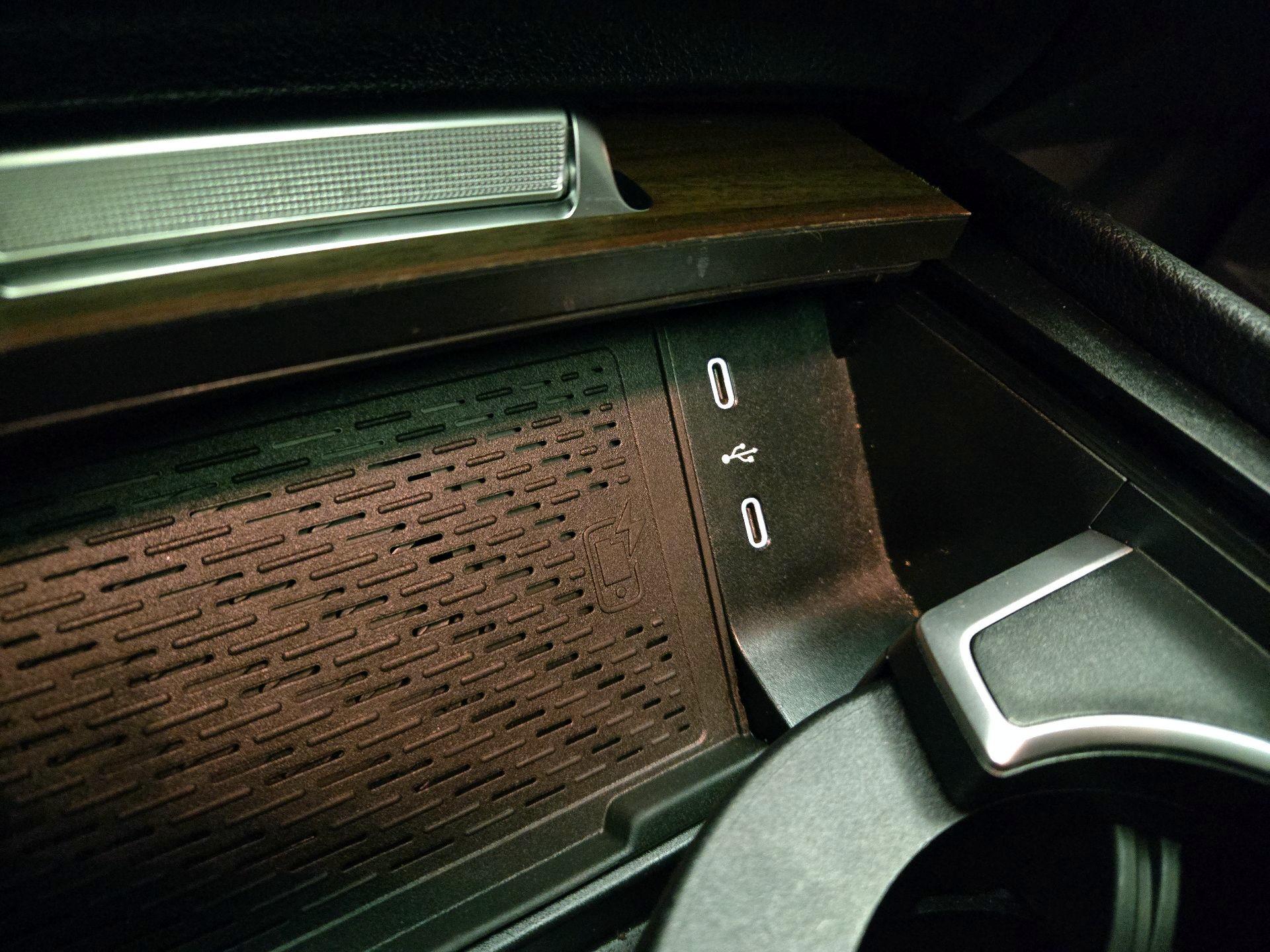 Thumbnail: 2025 Mercedes-Benz GLE - 19