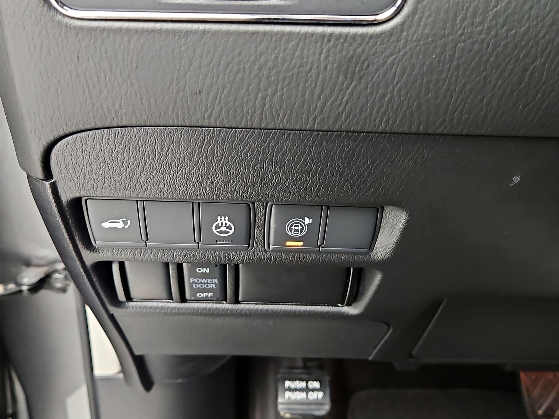 Thumbnail: 2022 Nissan Armada - 13